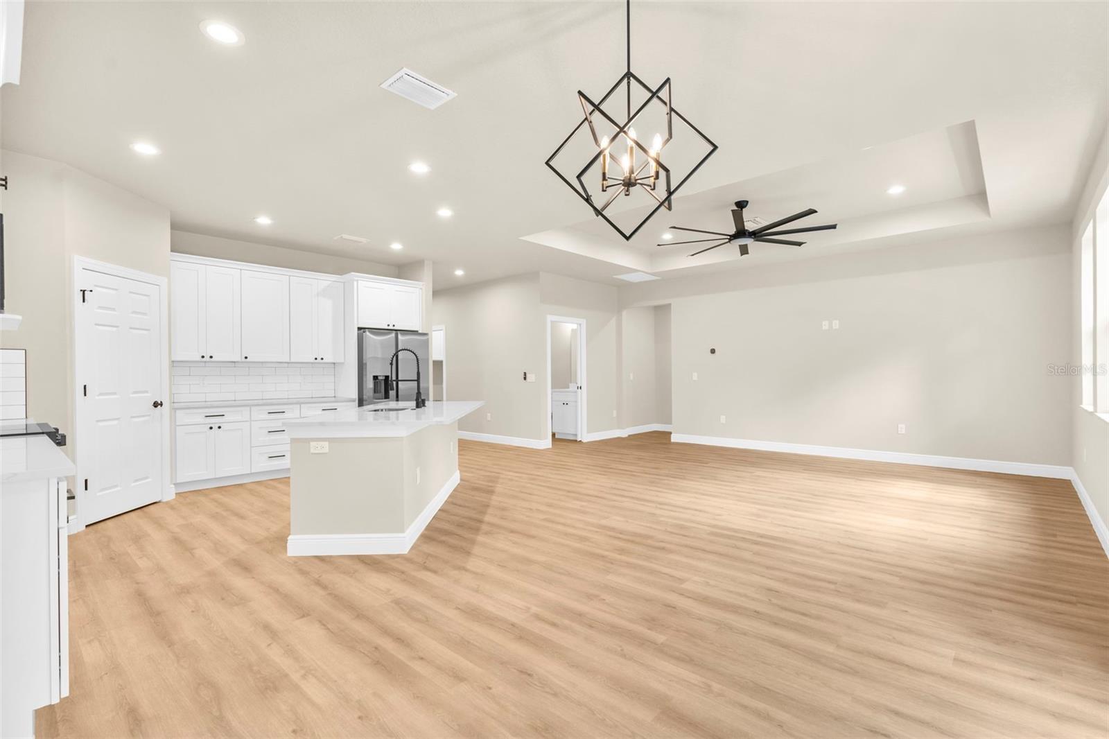 Image 36 of 47 For 17420 Macassar Road