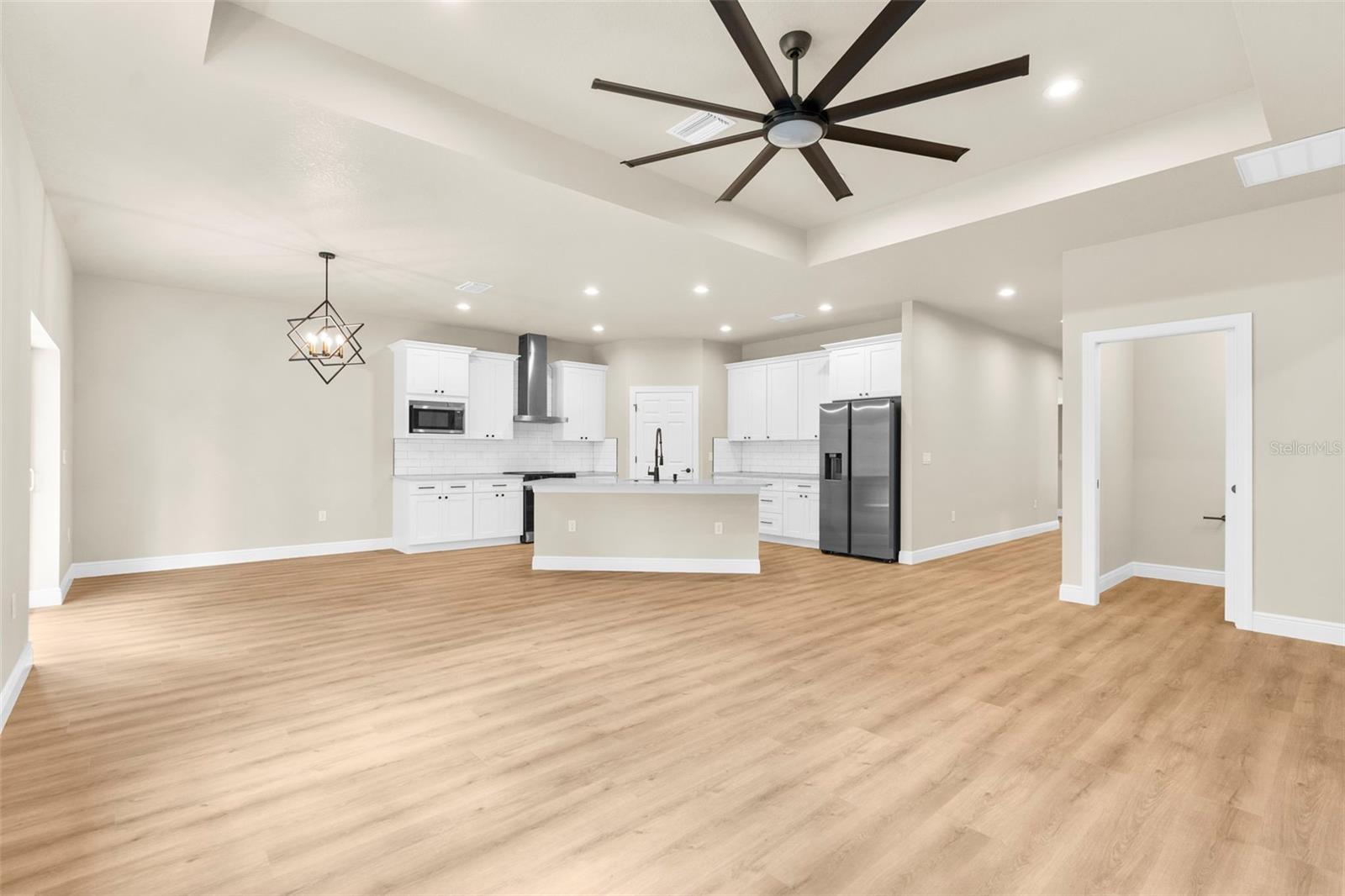 Image 37 of 47 For 17420 Macassar Road