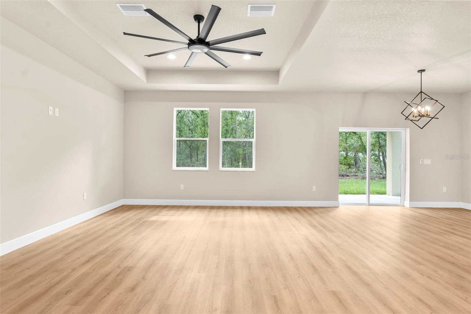 Image 6 of 47 For 17420 Macassar Road