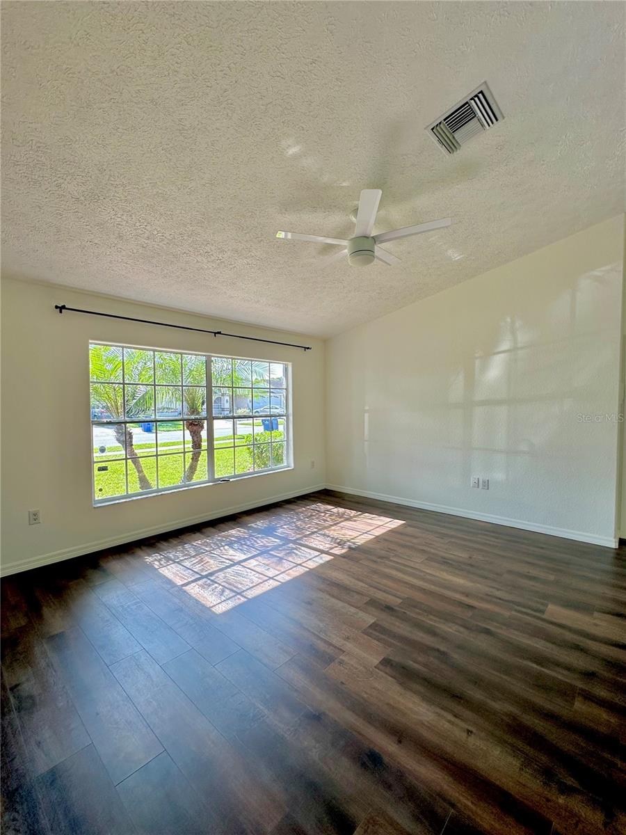 Image 7 of 30 For 5441 Saltamonte Drive