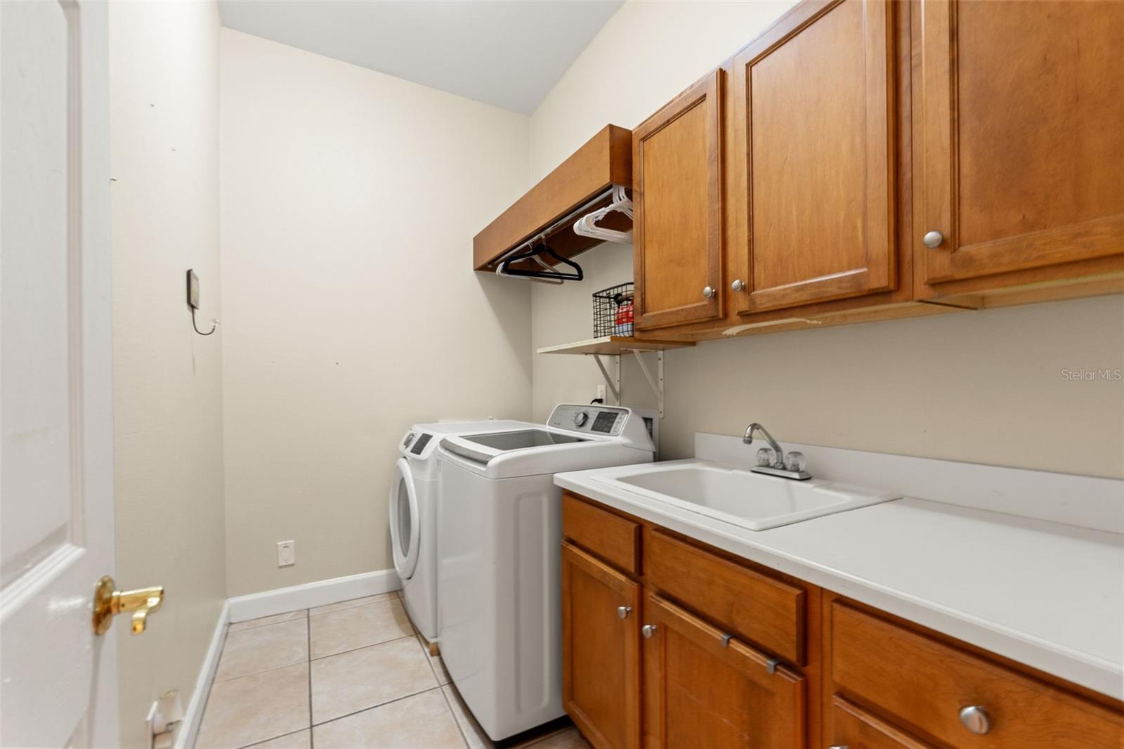 Image 63 of 92 For 2871 Grey Oaks Boulevard