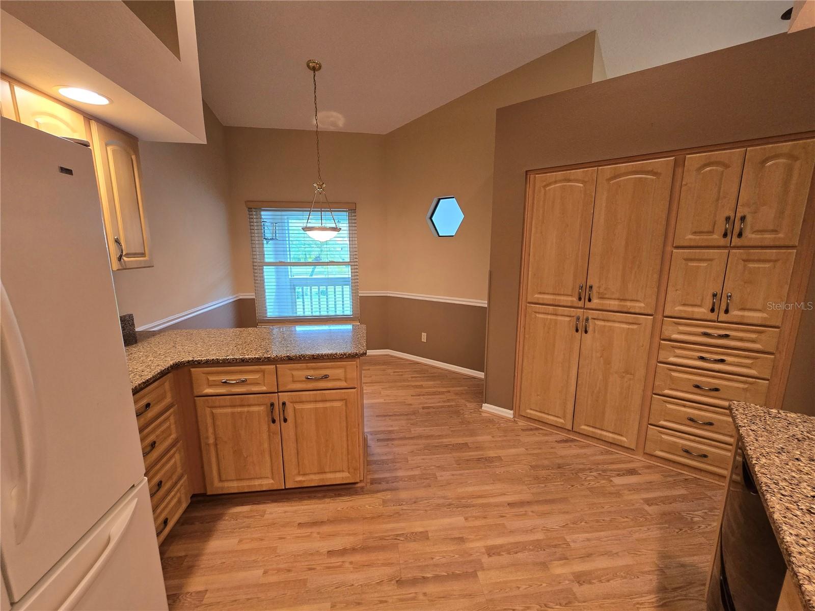 Image 15 of 41 For 9214 Golf View Drive