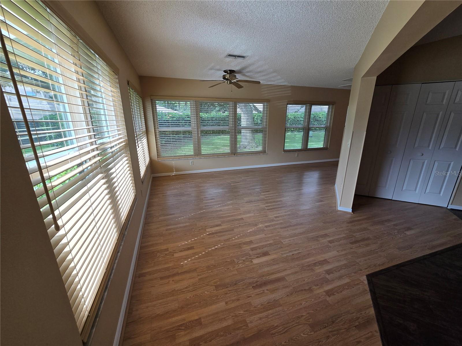 Image 36 of 41 For 9214 Golf View Drive