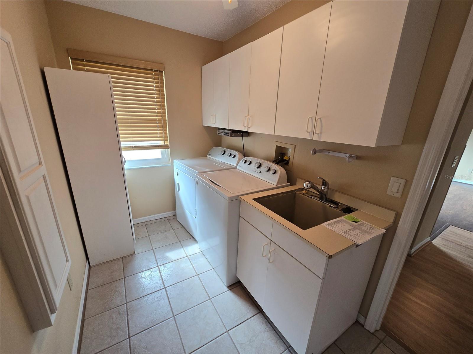 Image 37 of 41 For 9214 Golf View Drive