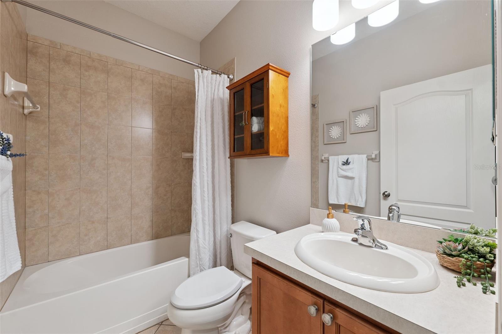 Image 16 of 19 For 3720 Grecko Drive
