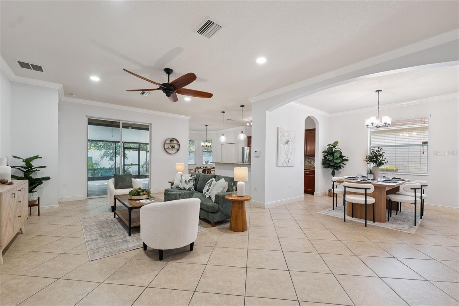 Image 4 of 19 For 3720 Grecko Drive