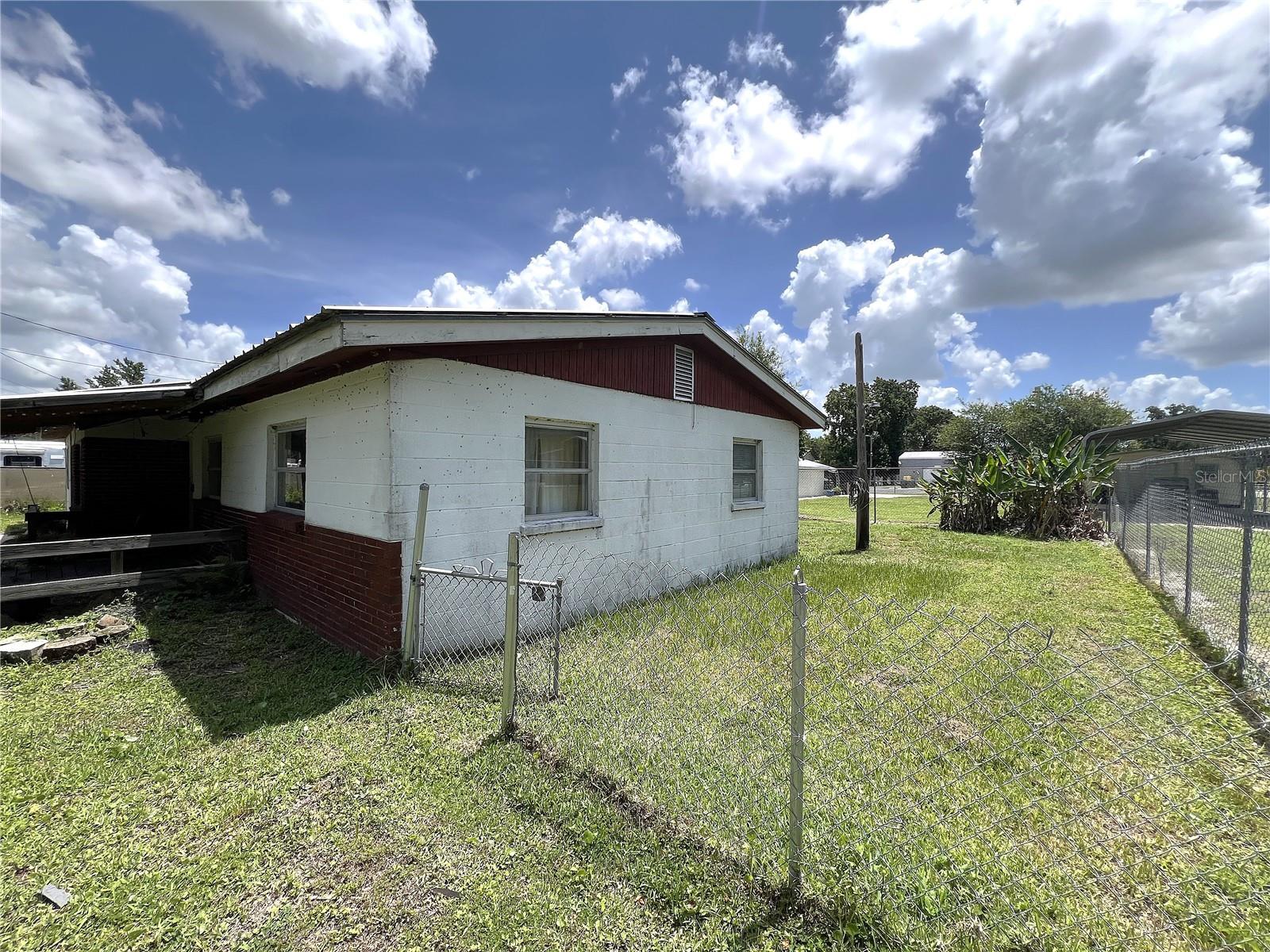 Listing photo id 1 for 3502 Liles Lane