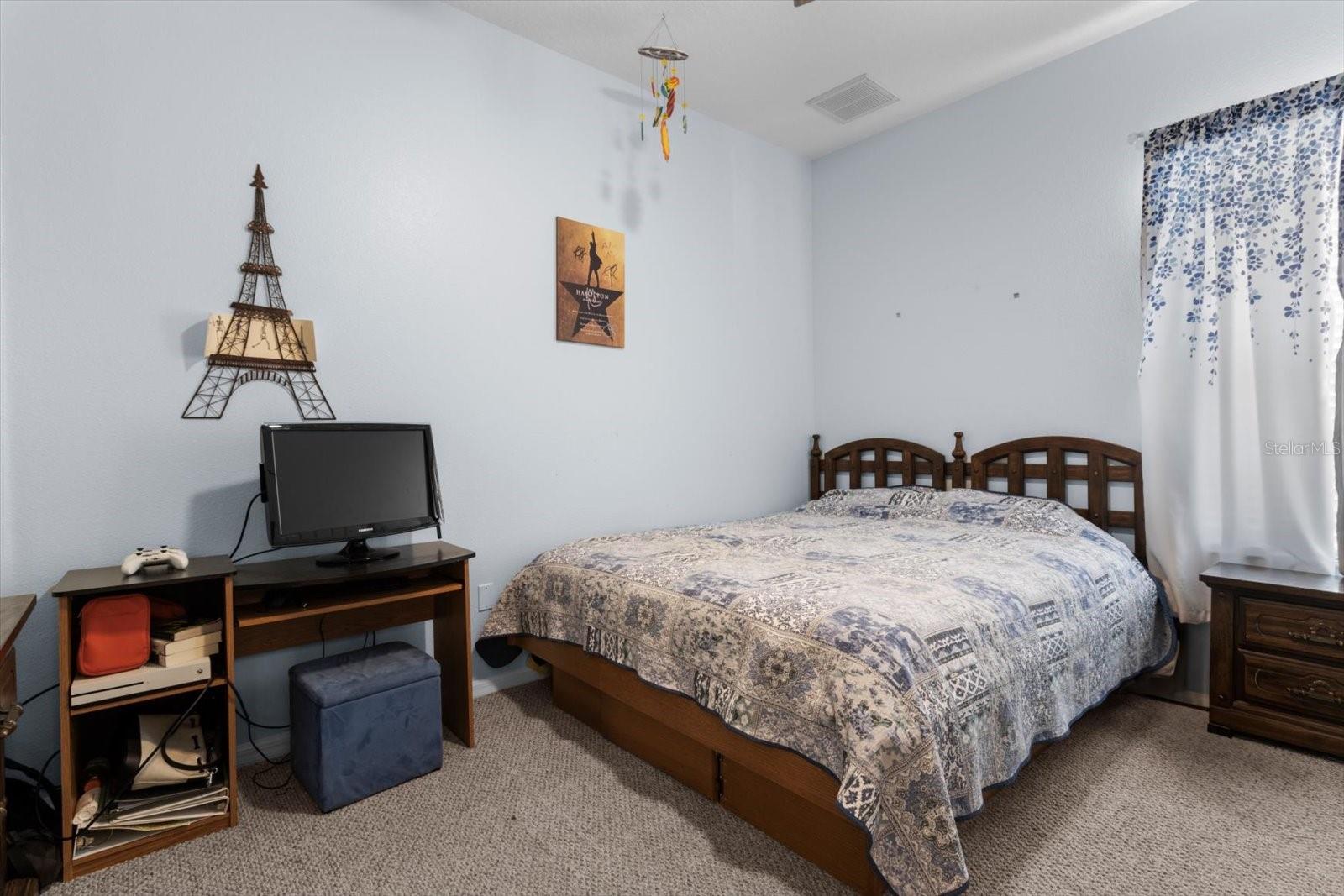 Image 19 of 48 For 11004 Carnes Street