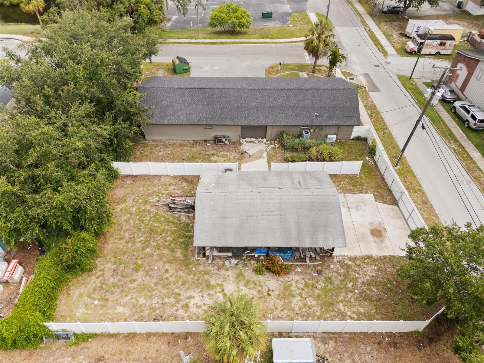Image 16 of 34 For 526 Lemon Street