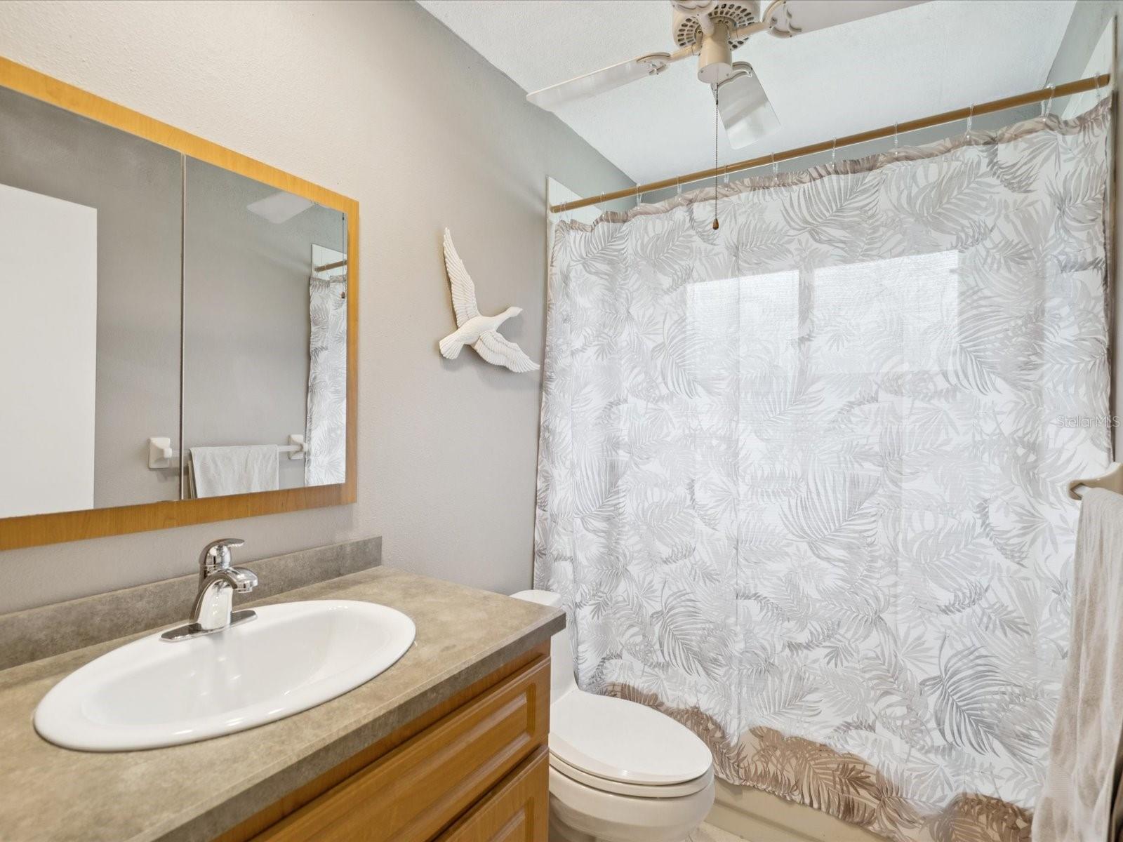 Image 21 of 45 For 827 Creekside Lane