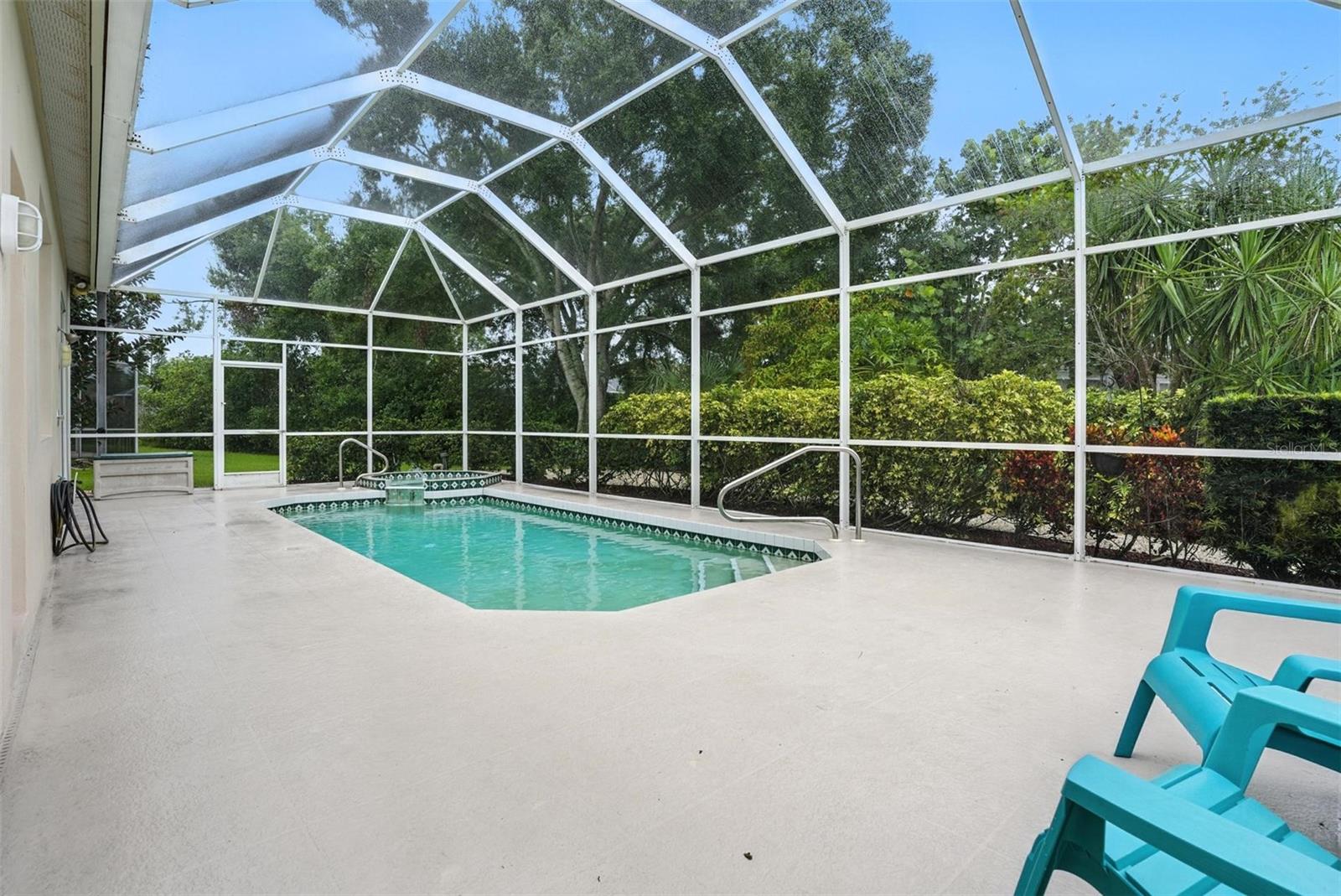 Image 21 of 22 For 5811 White Oak Bayou Court