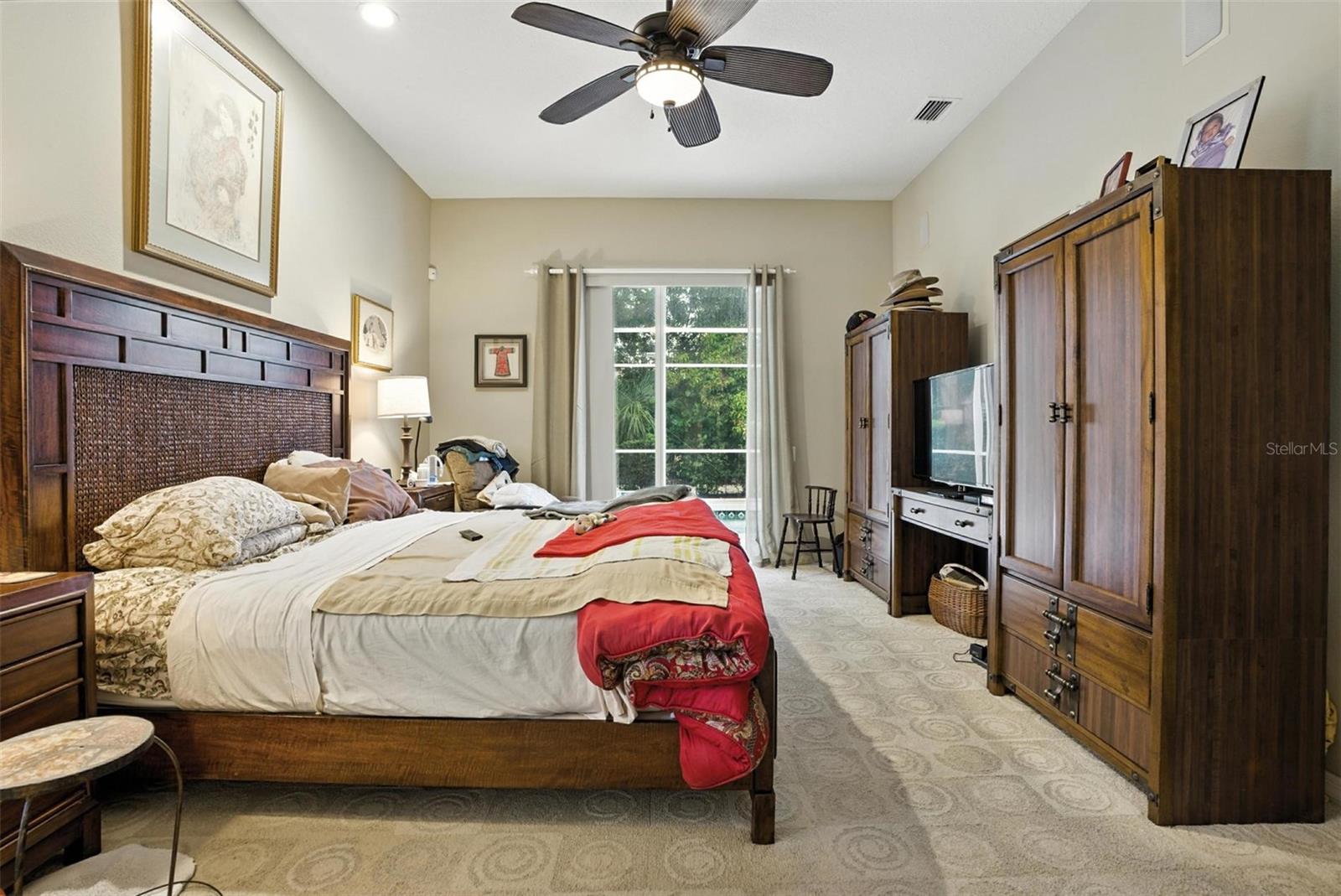 Image 3 of 22 For 5811 White Oak Bayou Court