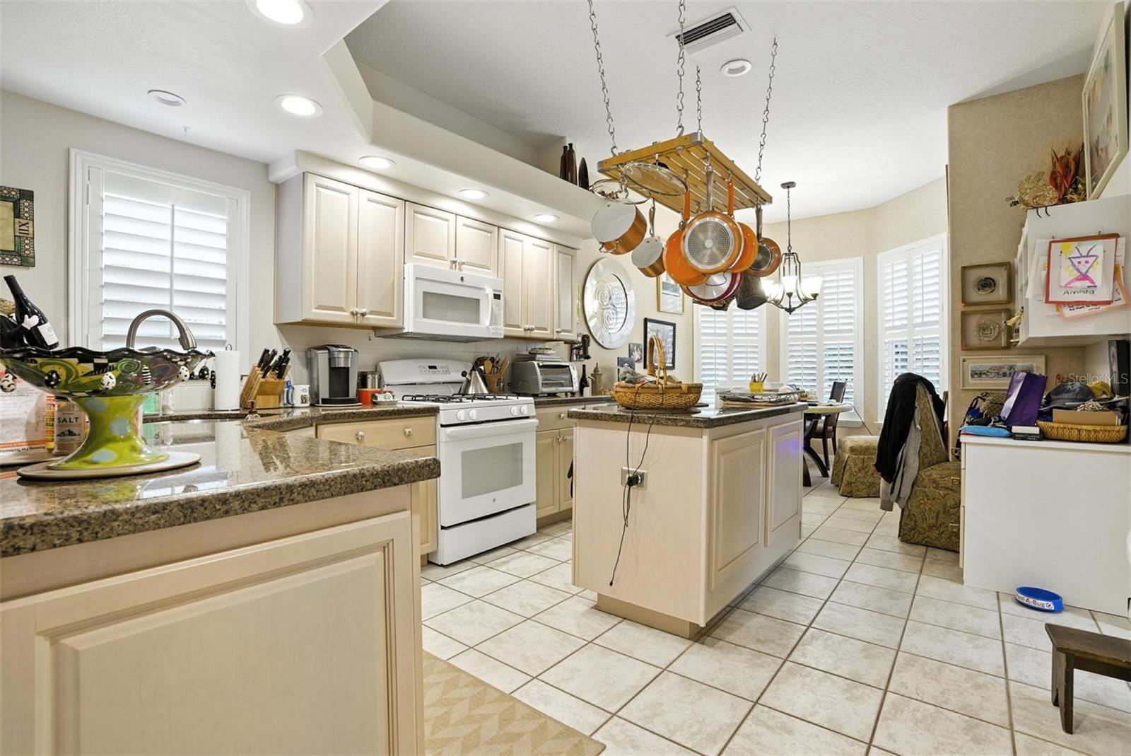 Image 4 of 22 For 5811 White Oak Bayou Court