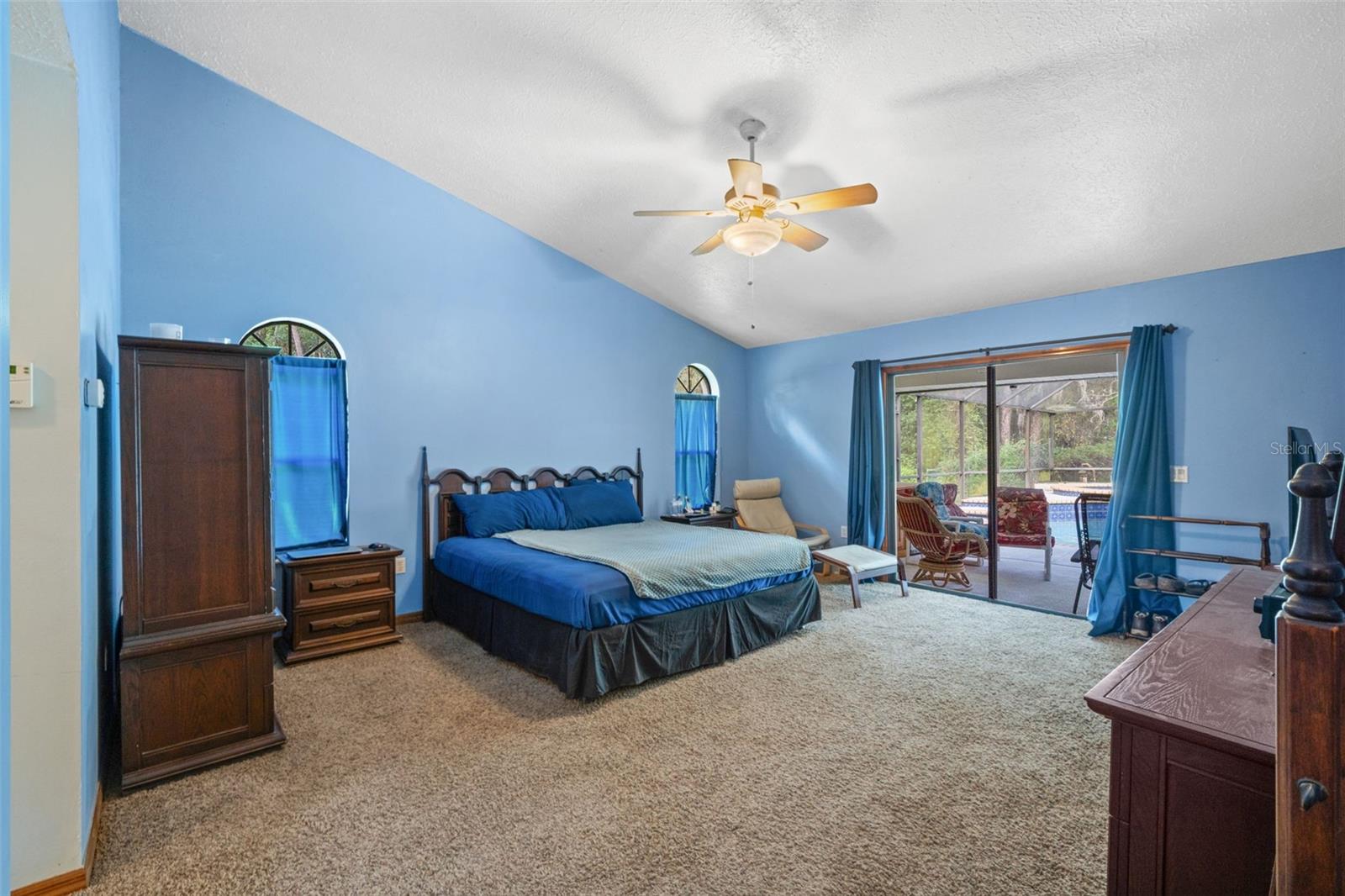 Image 12 of 40 For 7397 Royal Oak Drive