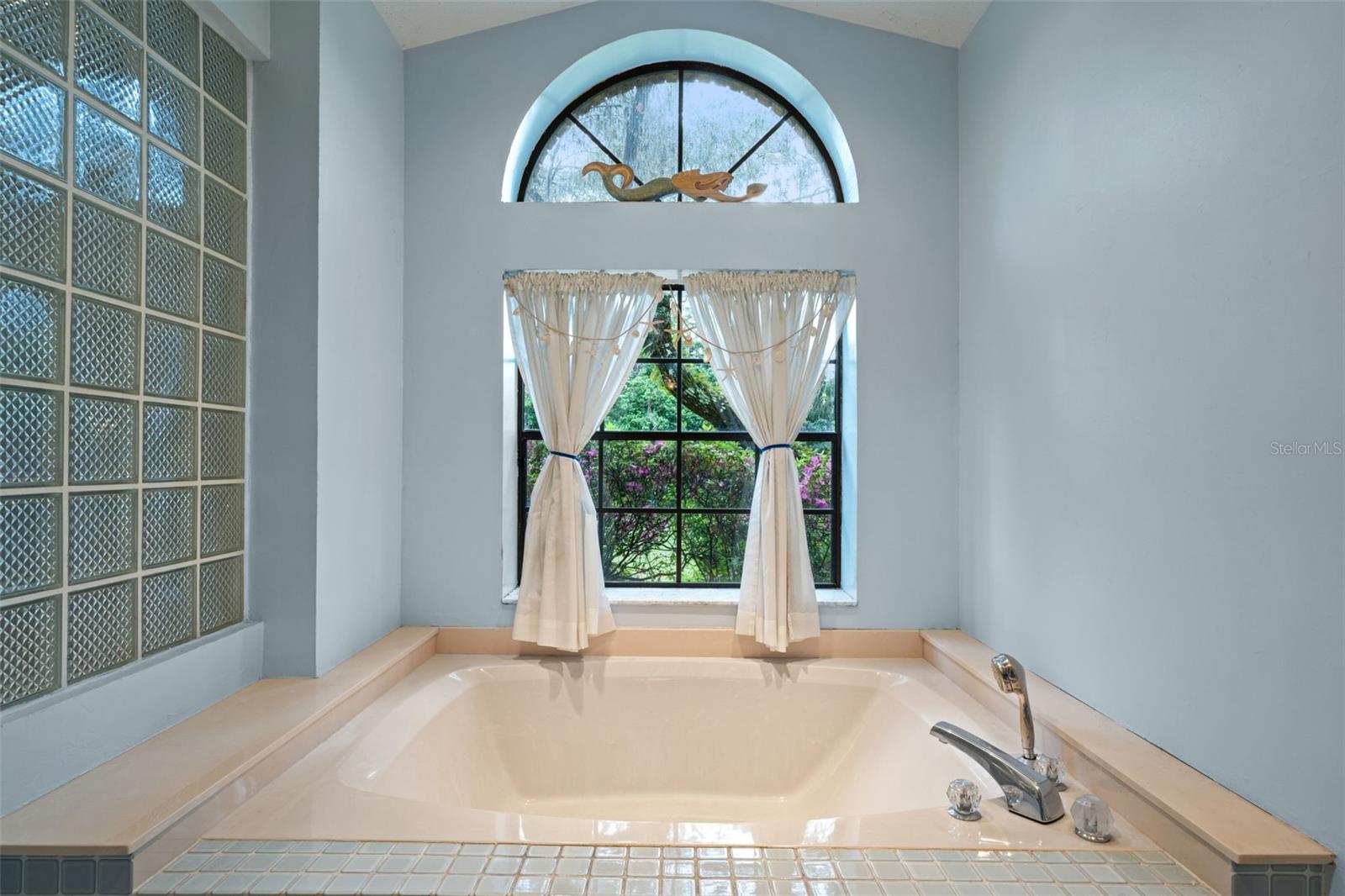 Image 20 of 40 For 7397 Royal Oak Drive