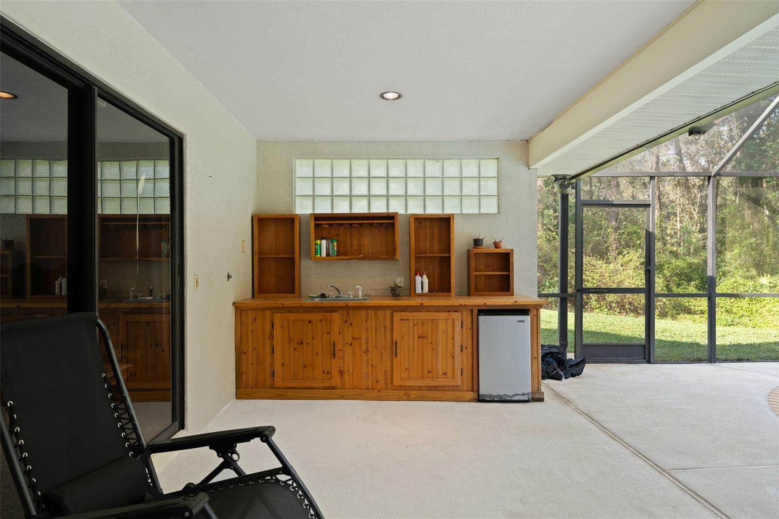 Image 34 of 40 For 7397 Royal Oak Drive