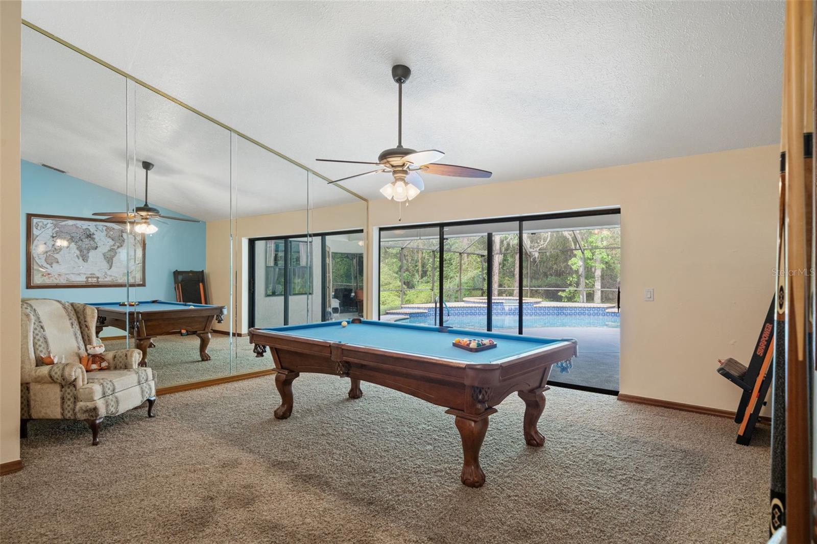 Image 9 of 40 For 7397 Royal Oak Drive