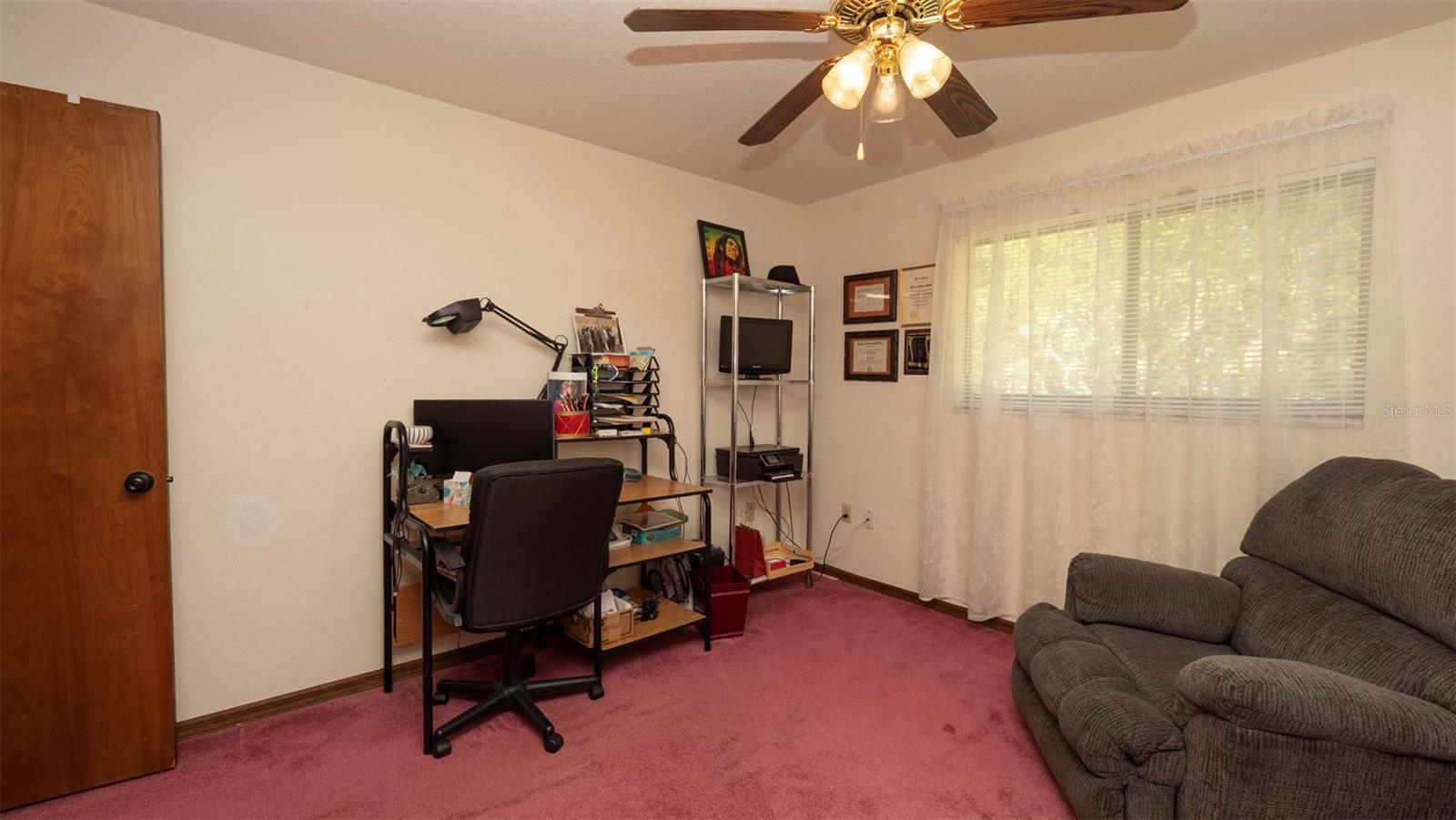 Image 30 of 51 For 7488 Birdland Crescent