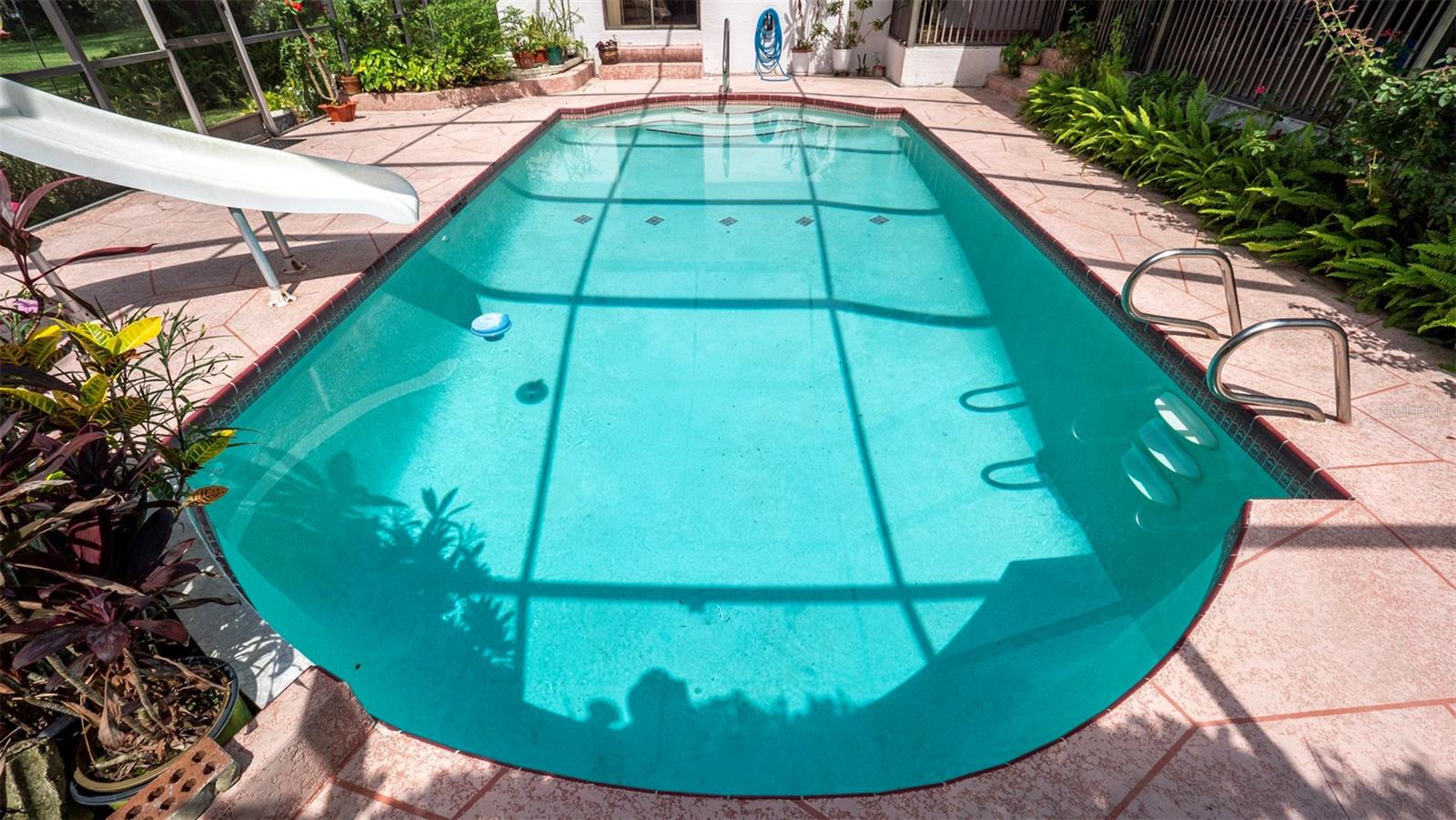 Image 40 of 51 For 7488 Birdland Crescent