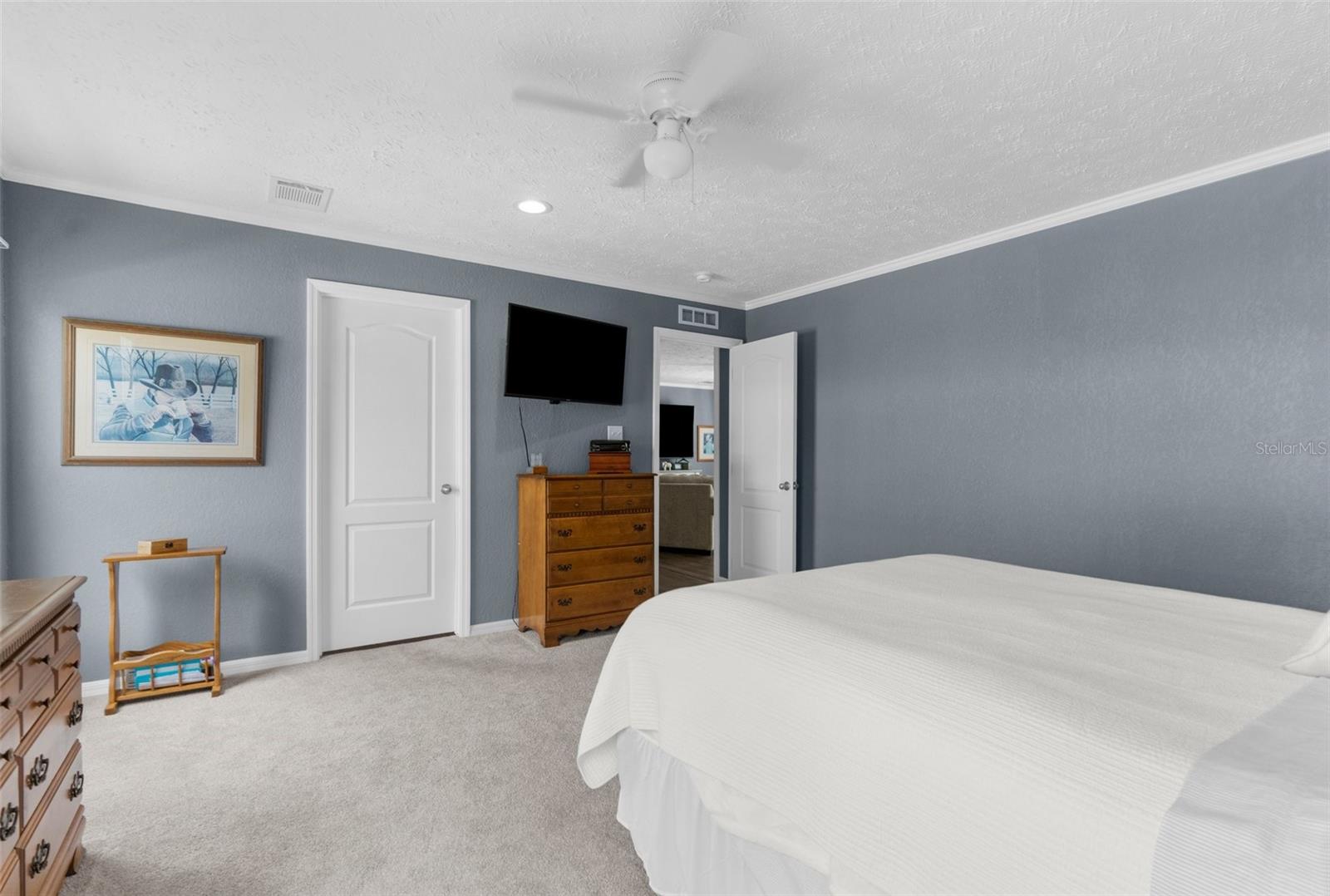 Image 33 of 59 For 15061 Brookridge Boulevard