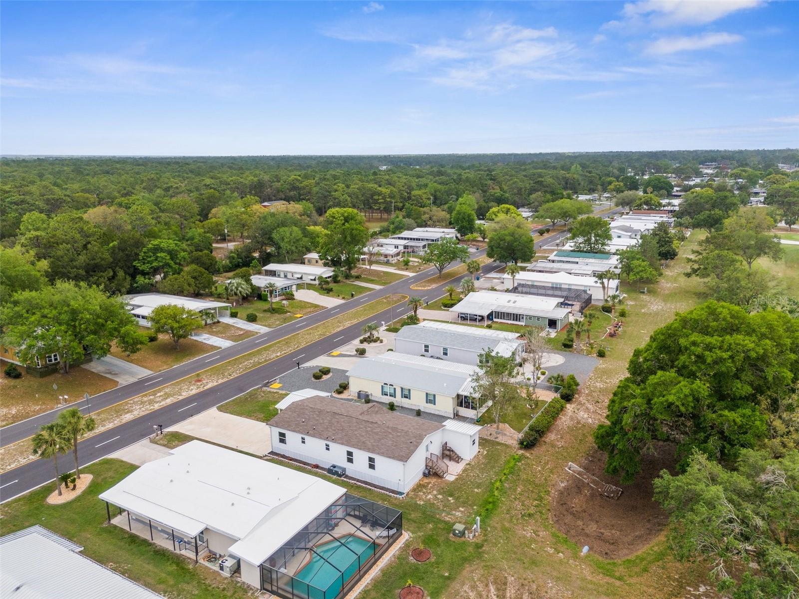 Image 7 of 59 For 15061 Brookridge Boulevard
