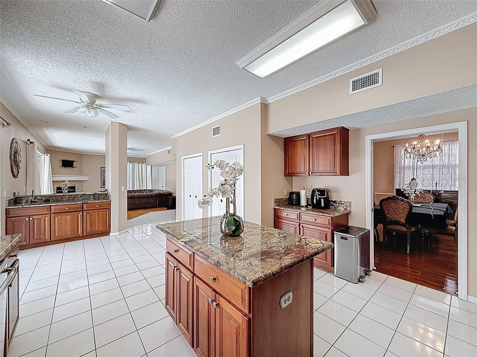 Image 17 of 81 For 13002 Saint Filagree Drive