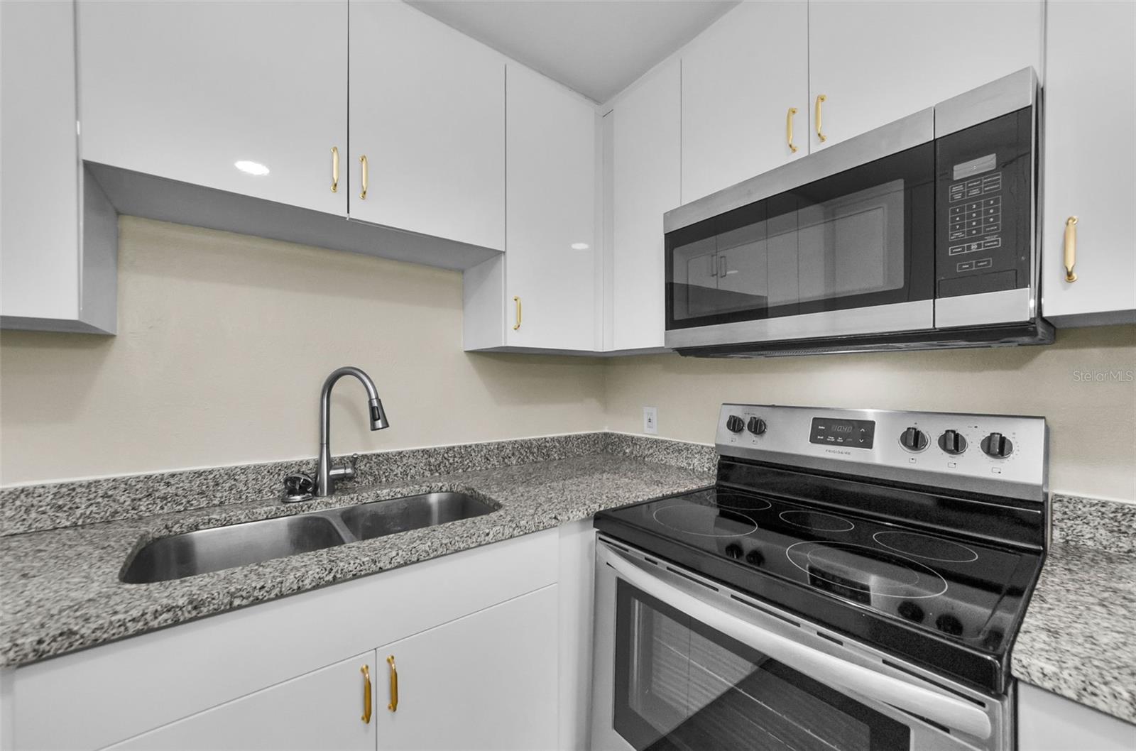 Image 22 of 44 For 5312 Dartmouth Road