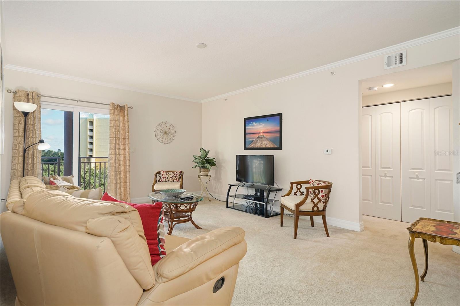 Image 12 of 50 For 4516 Seagull Drive 415