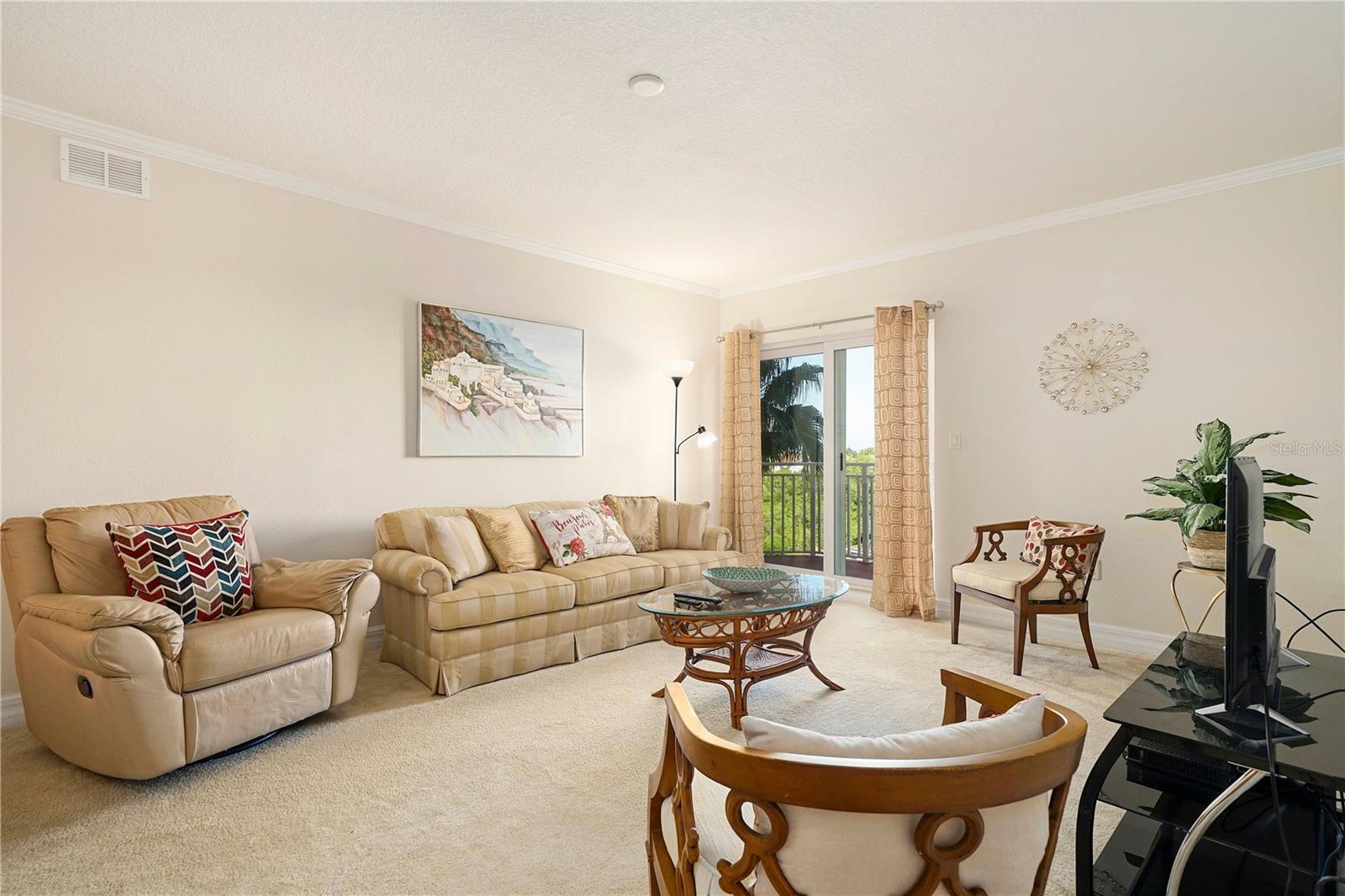 Image 13 of 50 For 4516 Seagull Drive 415