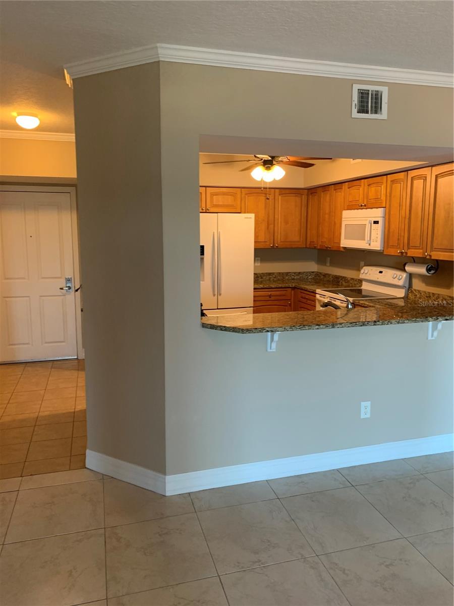 Image 8 of 50 For 4516 Seagull Drive 307