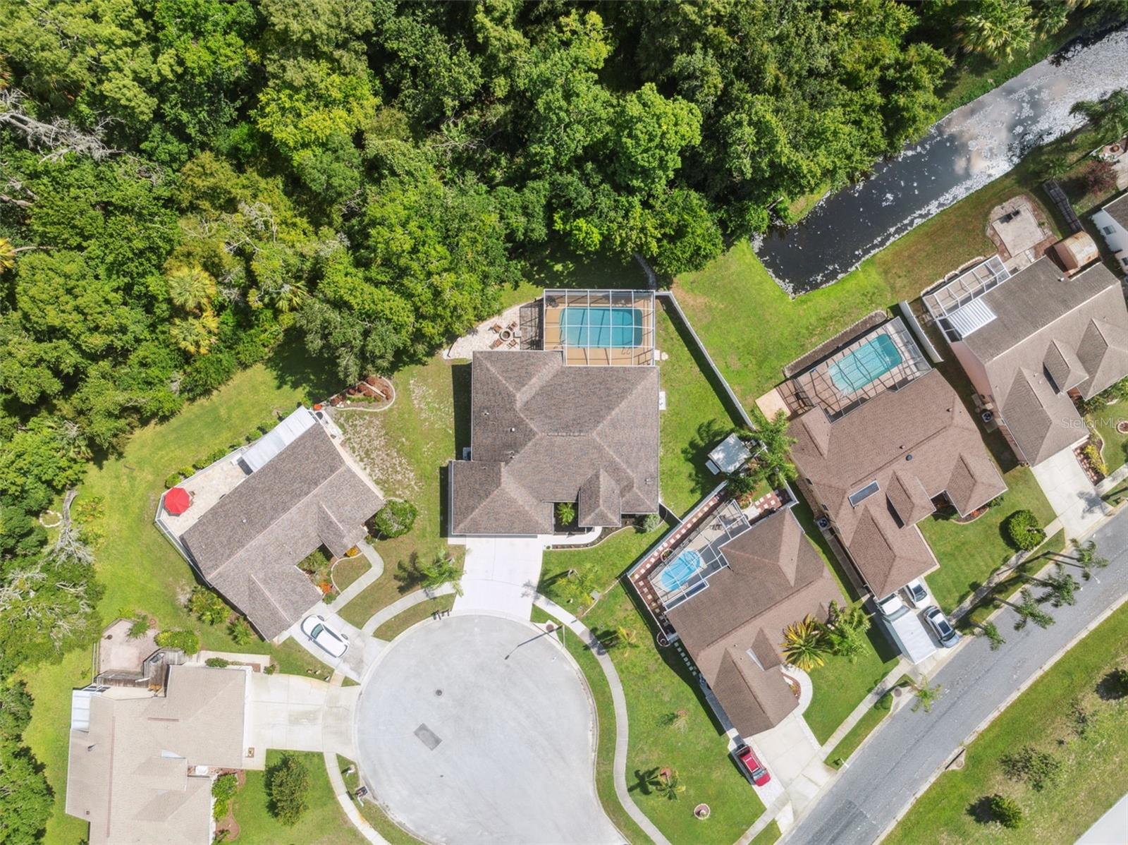 Listing photo id 32 for 8125 Setters Point Drive