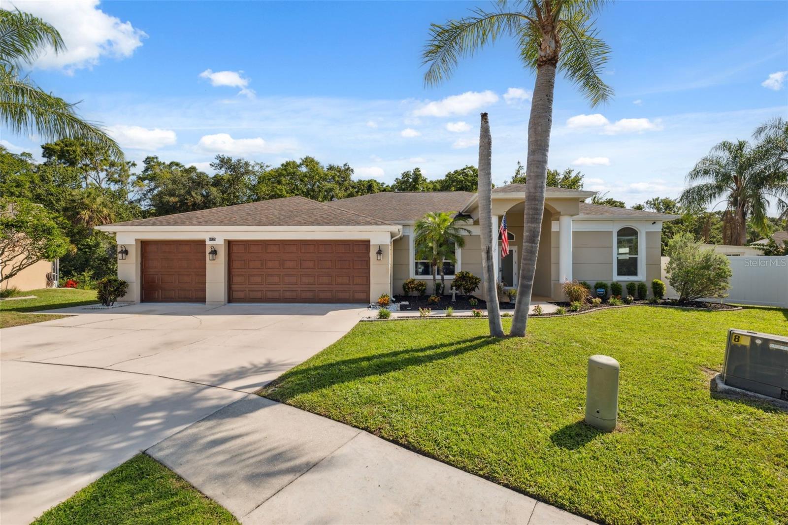 Listing photo id 39 for 8125 Setters Point Drive