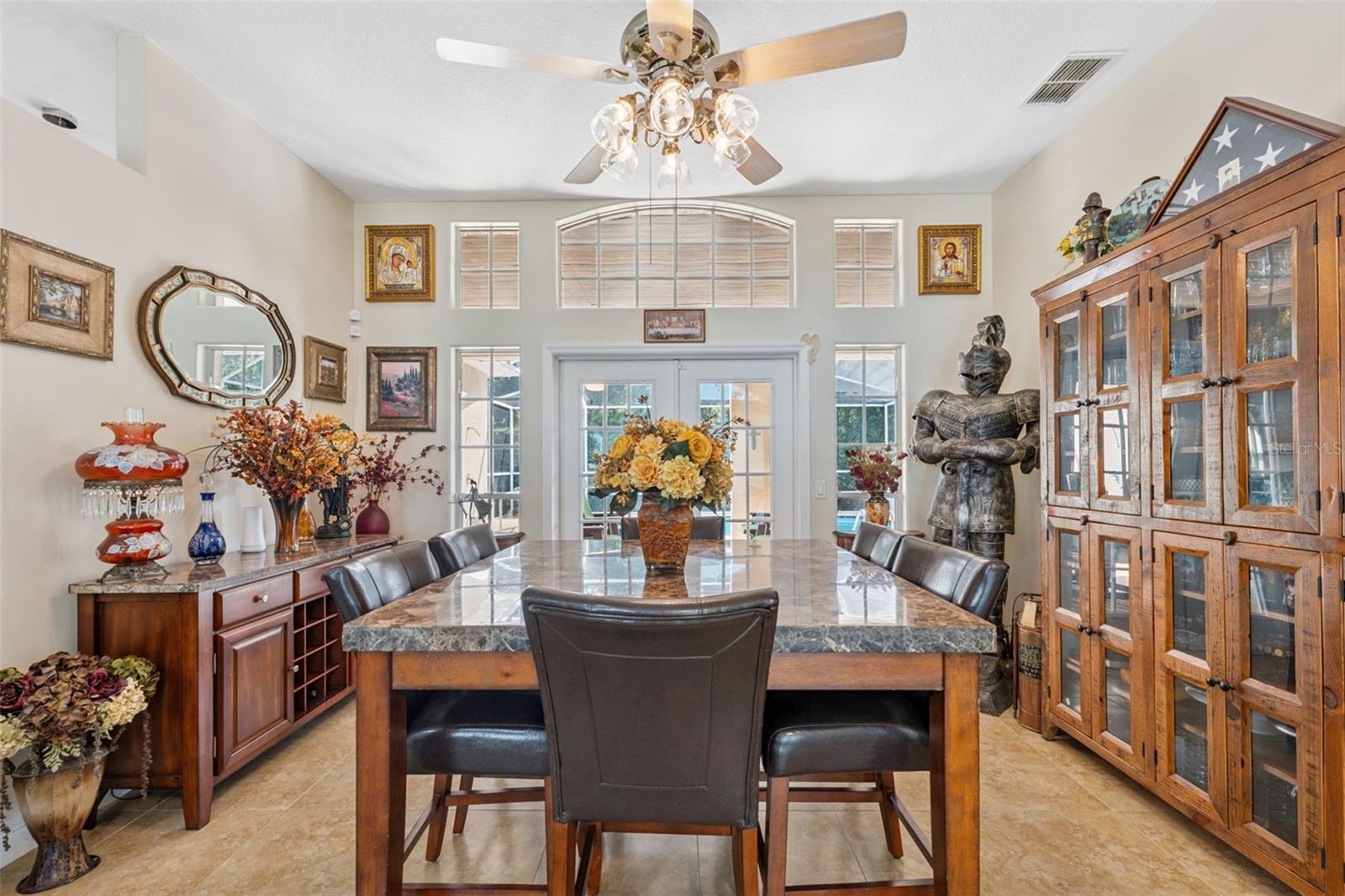 Listing photo id 40 for 8125 Setters Point Drive