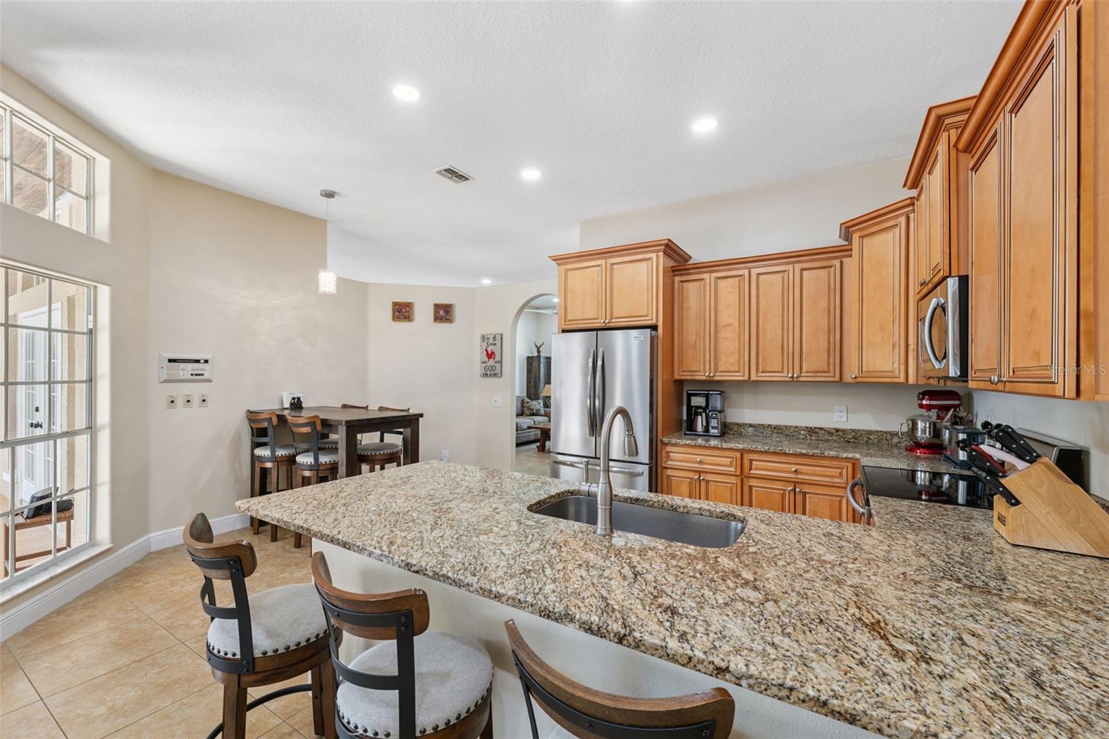 Listing photo id 46 for 8125 Setters Point Drive