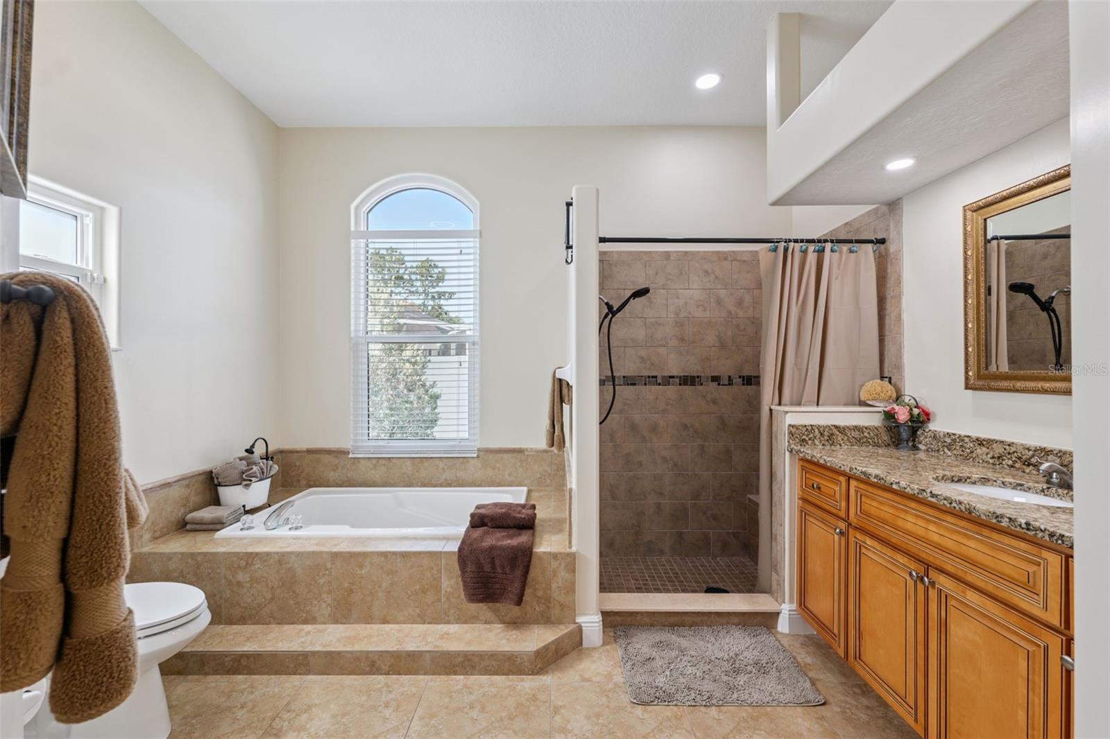 Listing photo id 56 for 8125 Setters Point Drive