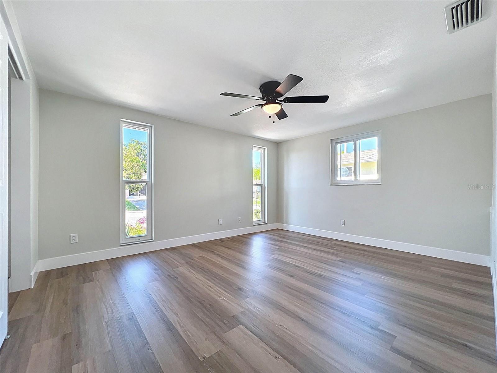 Listing photo id 22 for 7311 San Carlos Drive