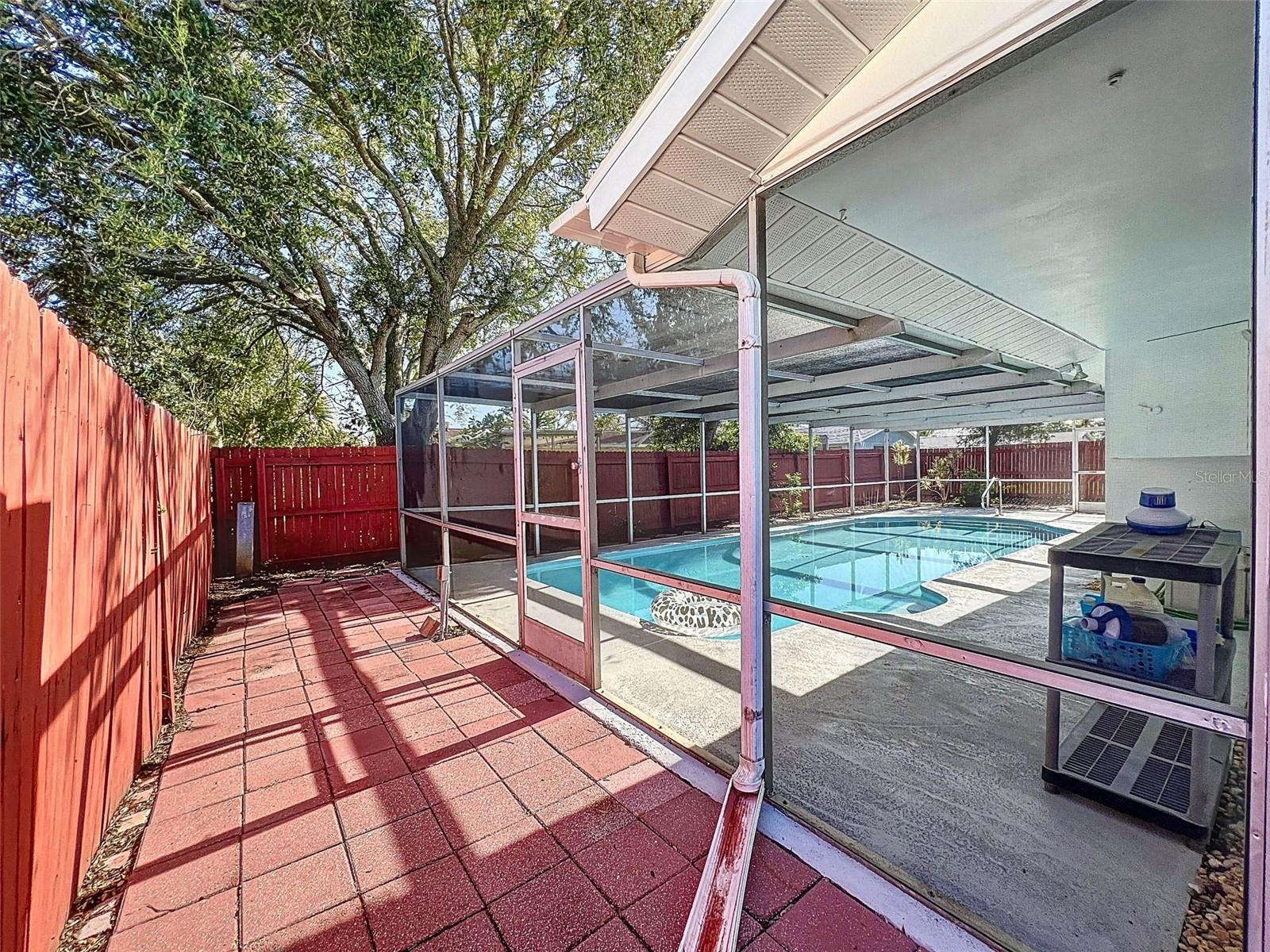 Listing photo id 39 for 7311 San Carlos Drive