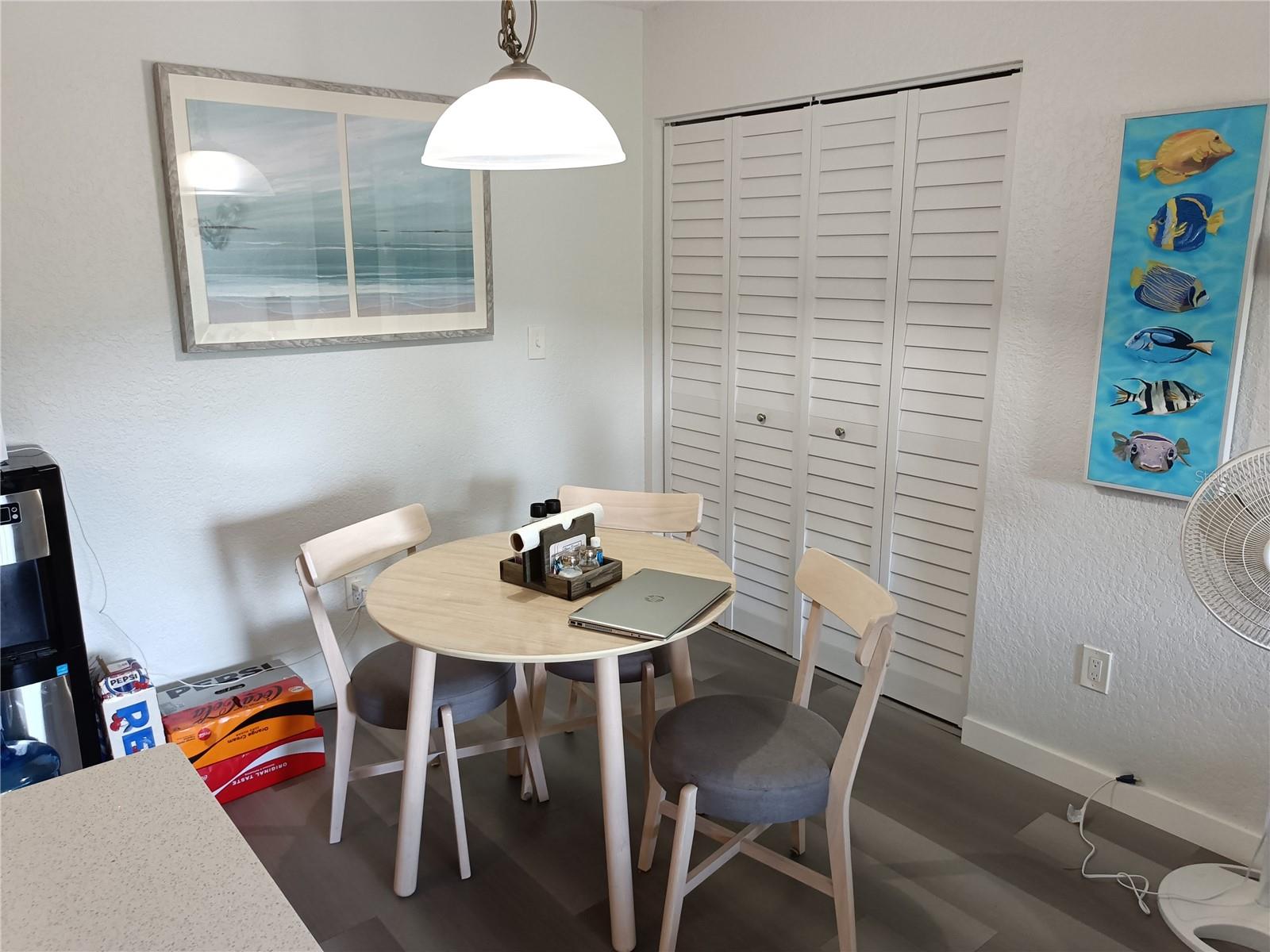 Image 15 of 60 For 10263 Gandy Boulevard N 611