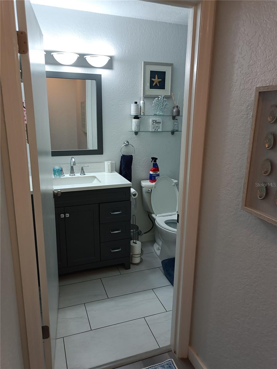 Image 18 of 60 For 10263 Gandy Boulevard N 611