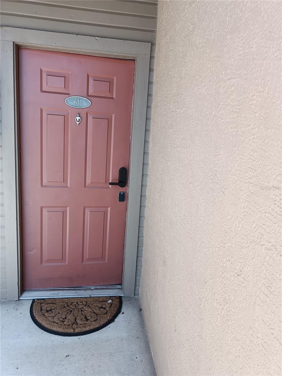Image 2 of 60 For 10263 Gandy Boulevard N 611