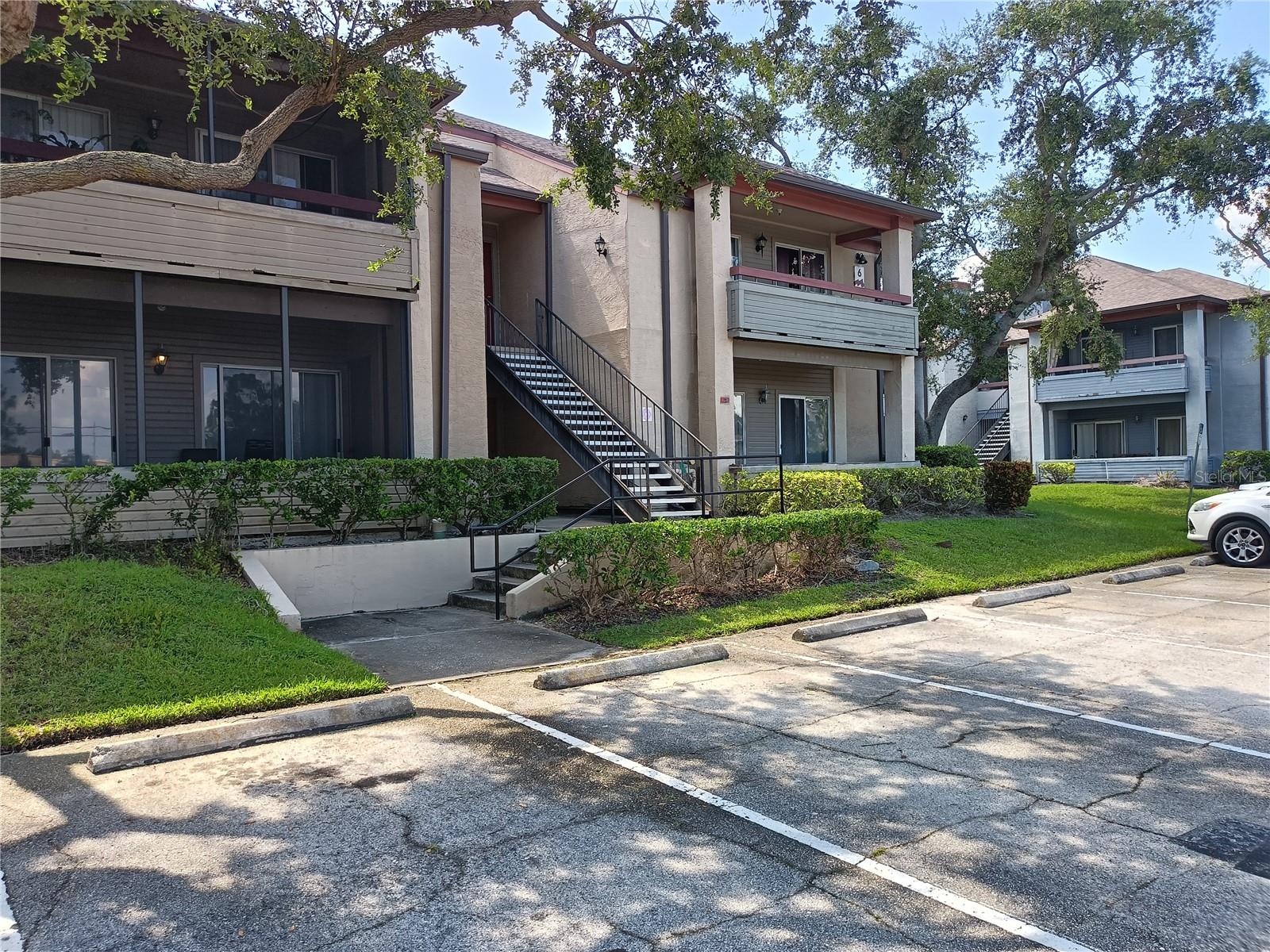 Image 42 of 60 For 10263 Gandy Boulevard N 611