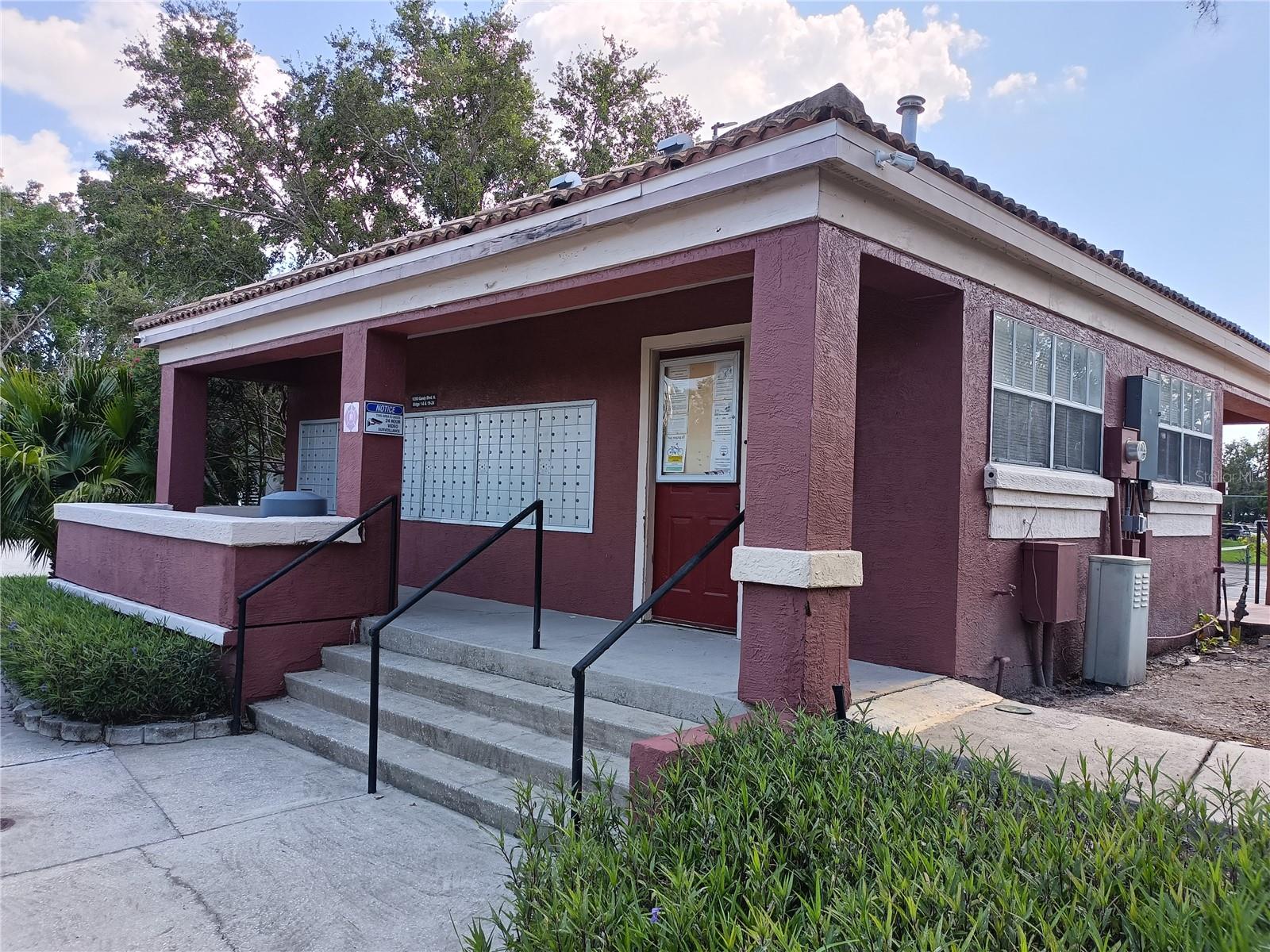 Image 43 of 60 For 10263 Gandy Boulevard N 611