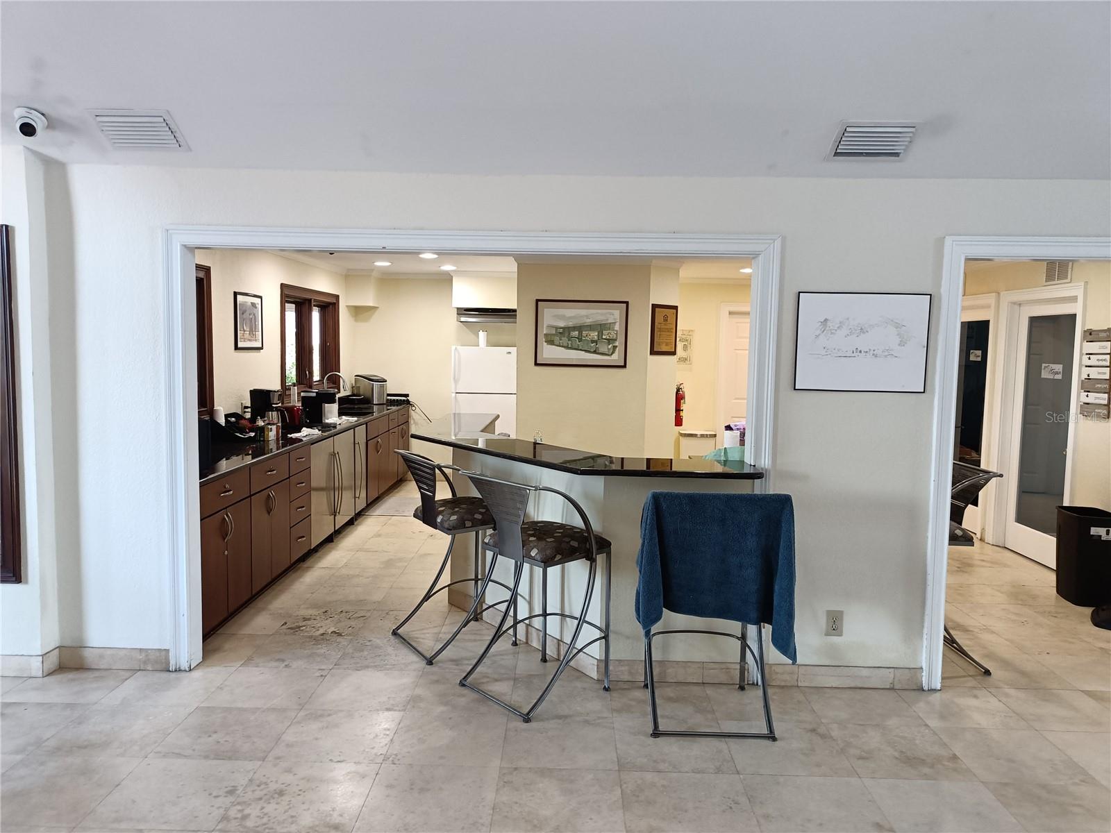 Image 49 of 60 For 10263 Gandy Boulevard N 611