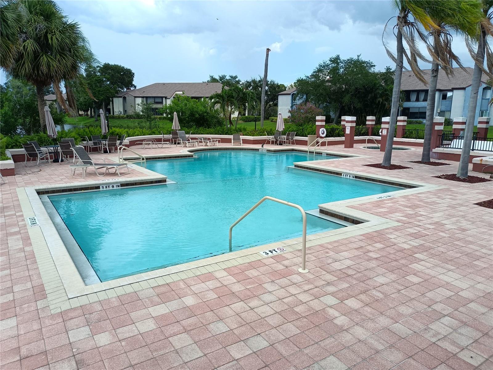 Listing photo id 61 for 10263 Gandy Boulevard N 611