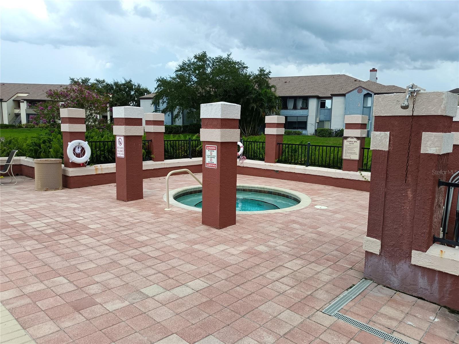 Listing photo id 63 for 10263 Gandy Boulevard N 611