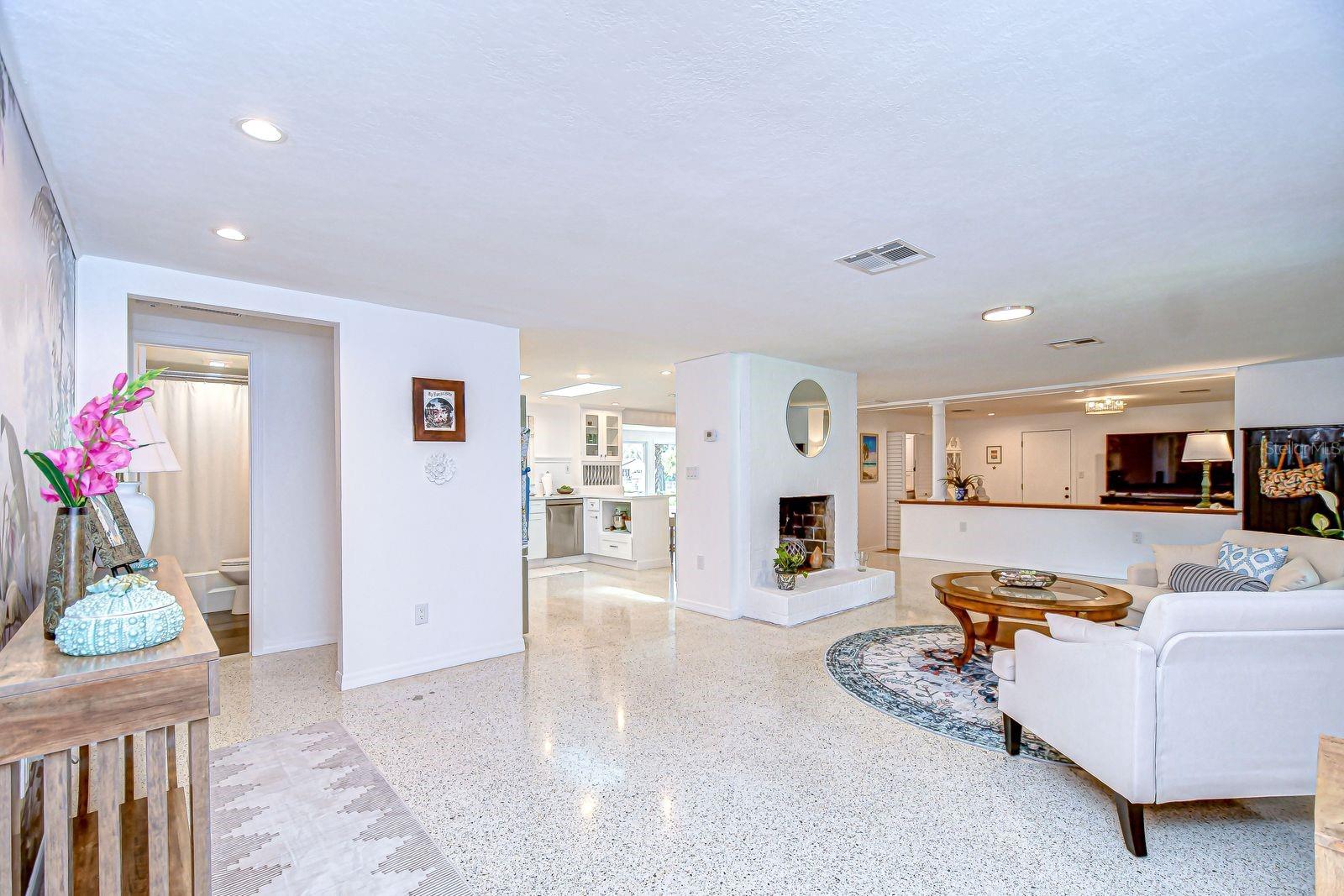 Image 22 of 35 For 7041 Morningstar Lane