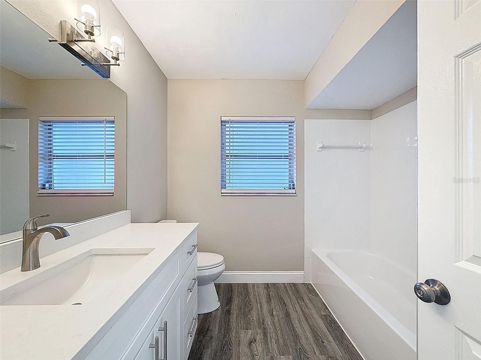 Image 30 of 39 For 5029 16th Avenue N