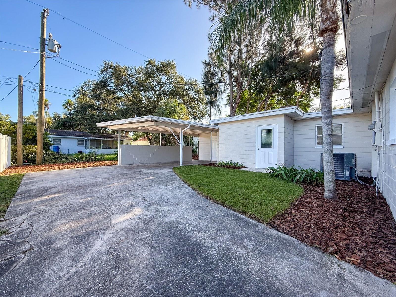 Image 33 of 39 For 5029 16th Avenue N