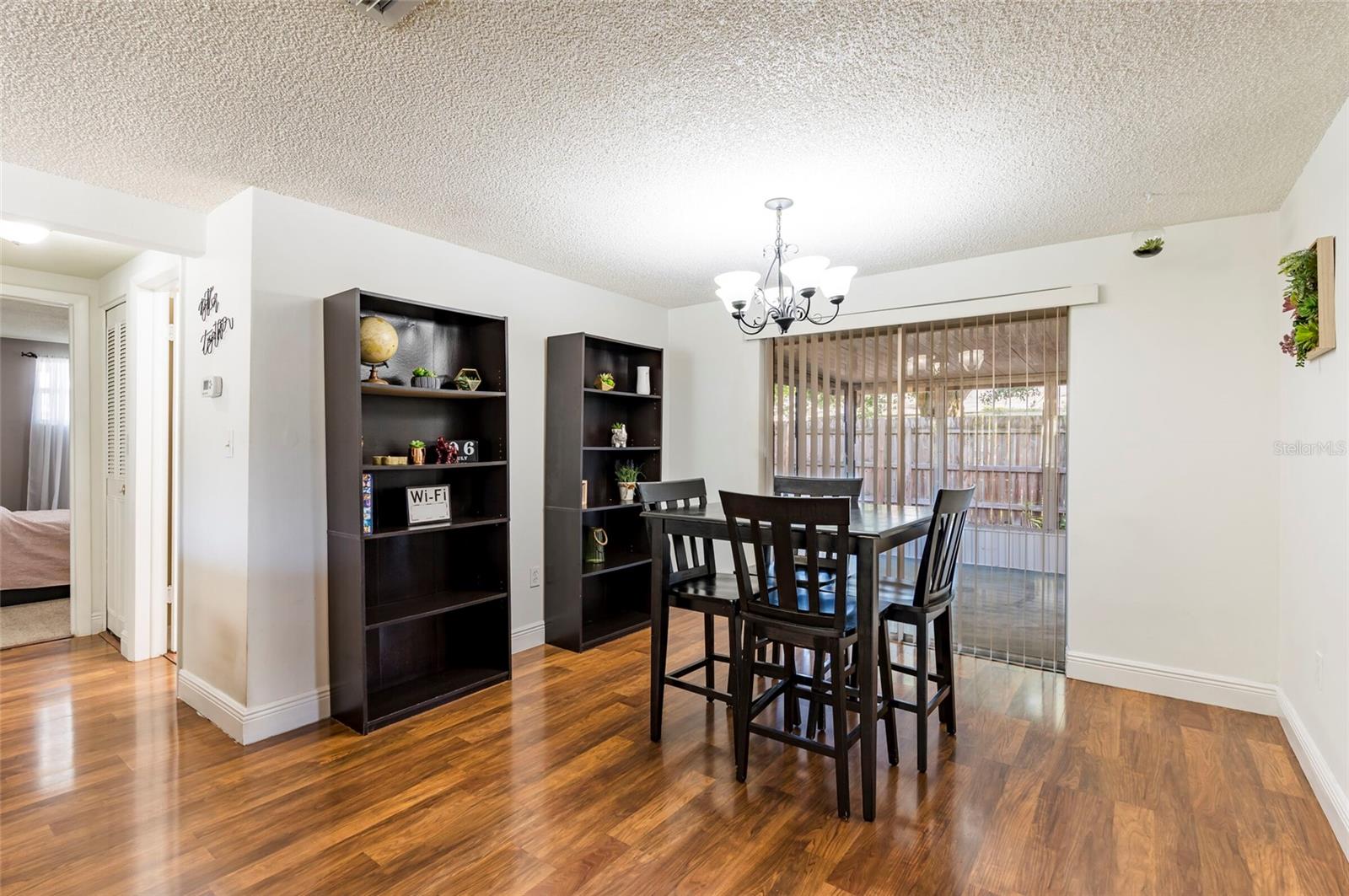 Listing photo id 8 for 7603 Cumber Drive