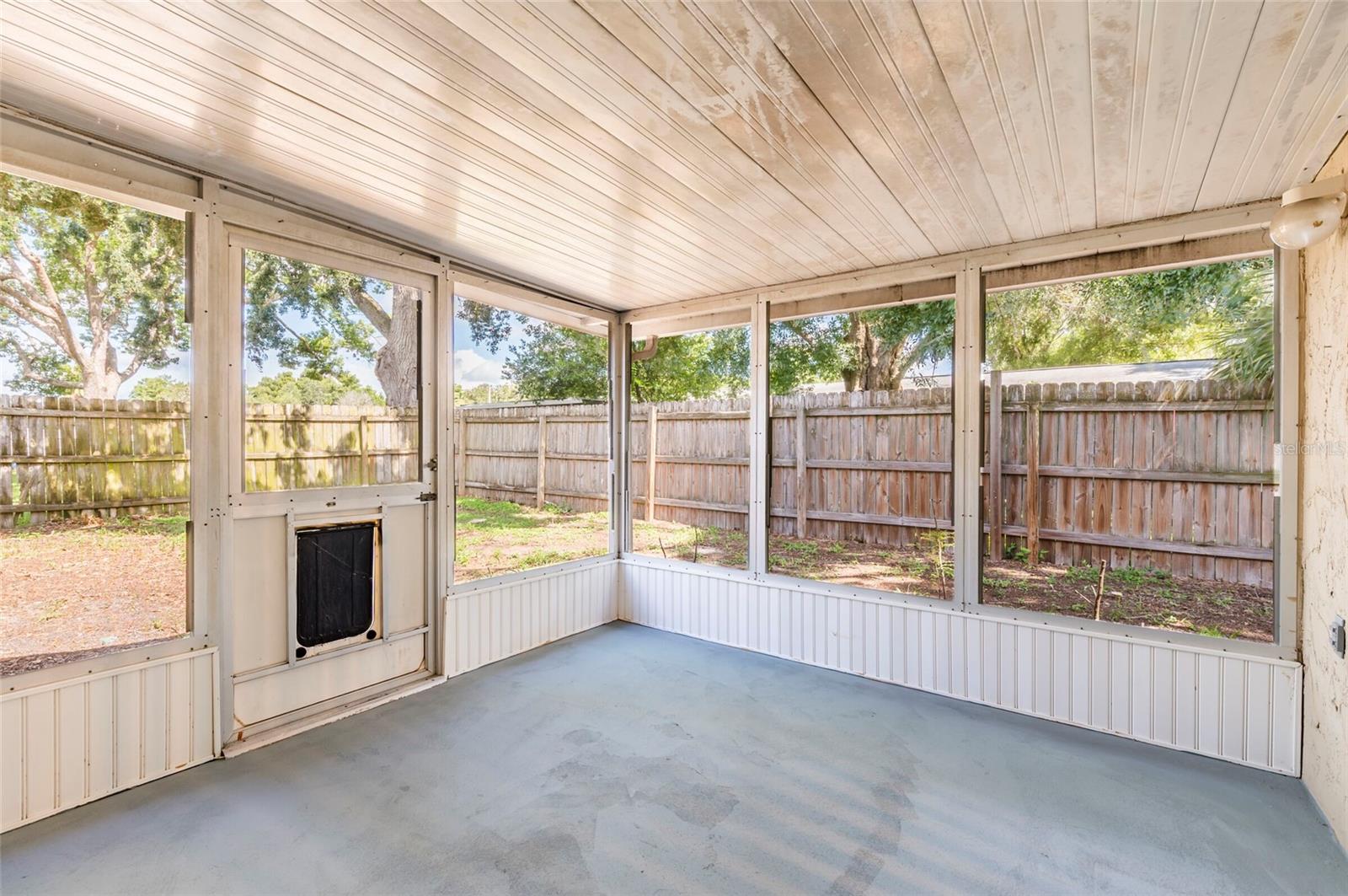 Listing photo id 29 for 7603 Cumber Drive